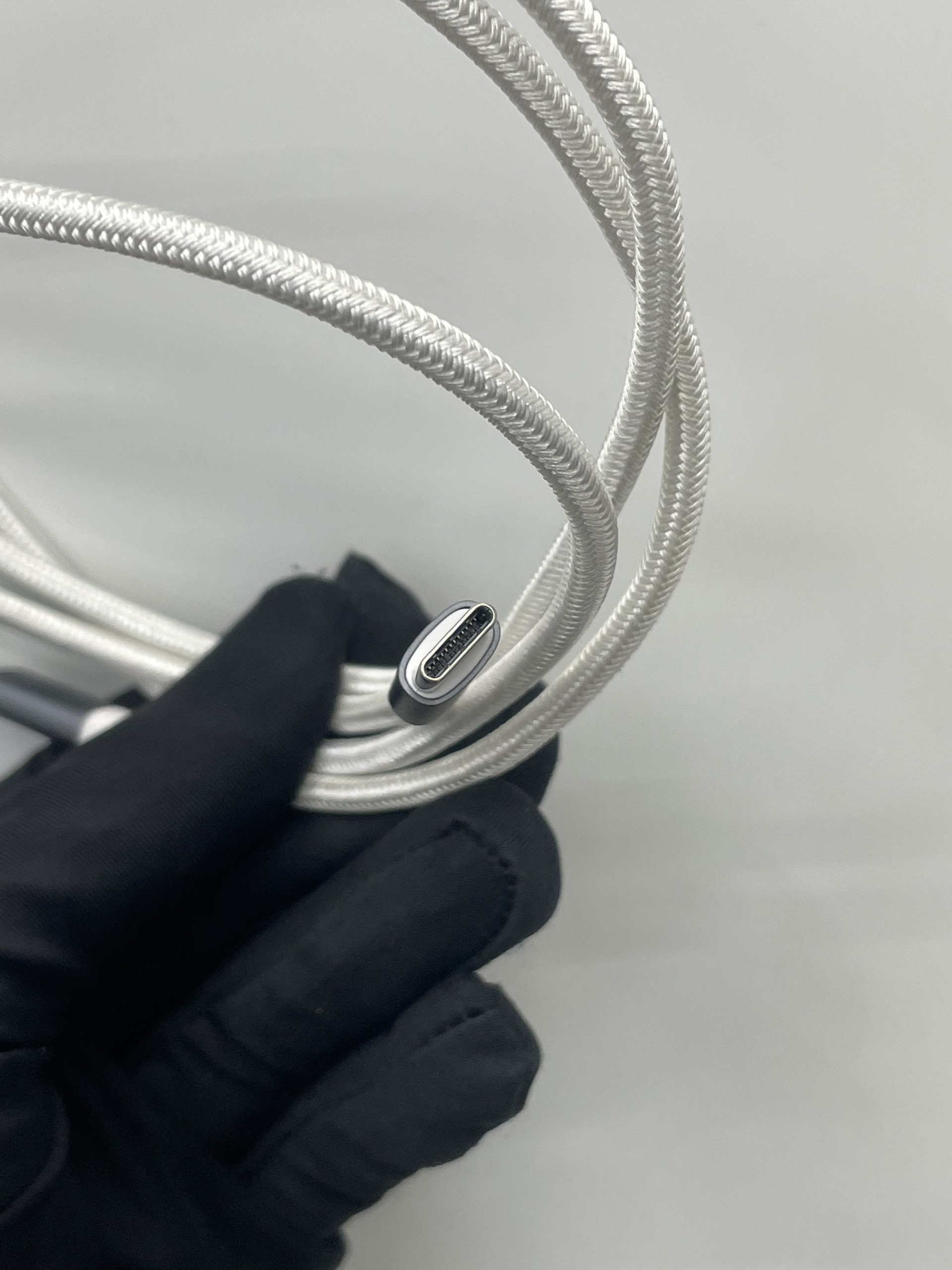 Cáp 9FIT USB-C to USB-C 1M White - 9FCA001W