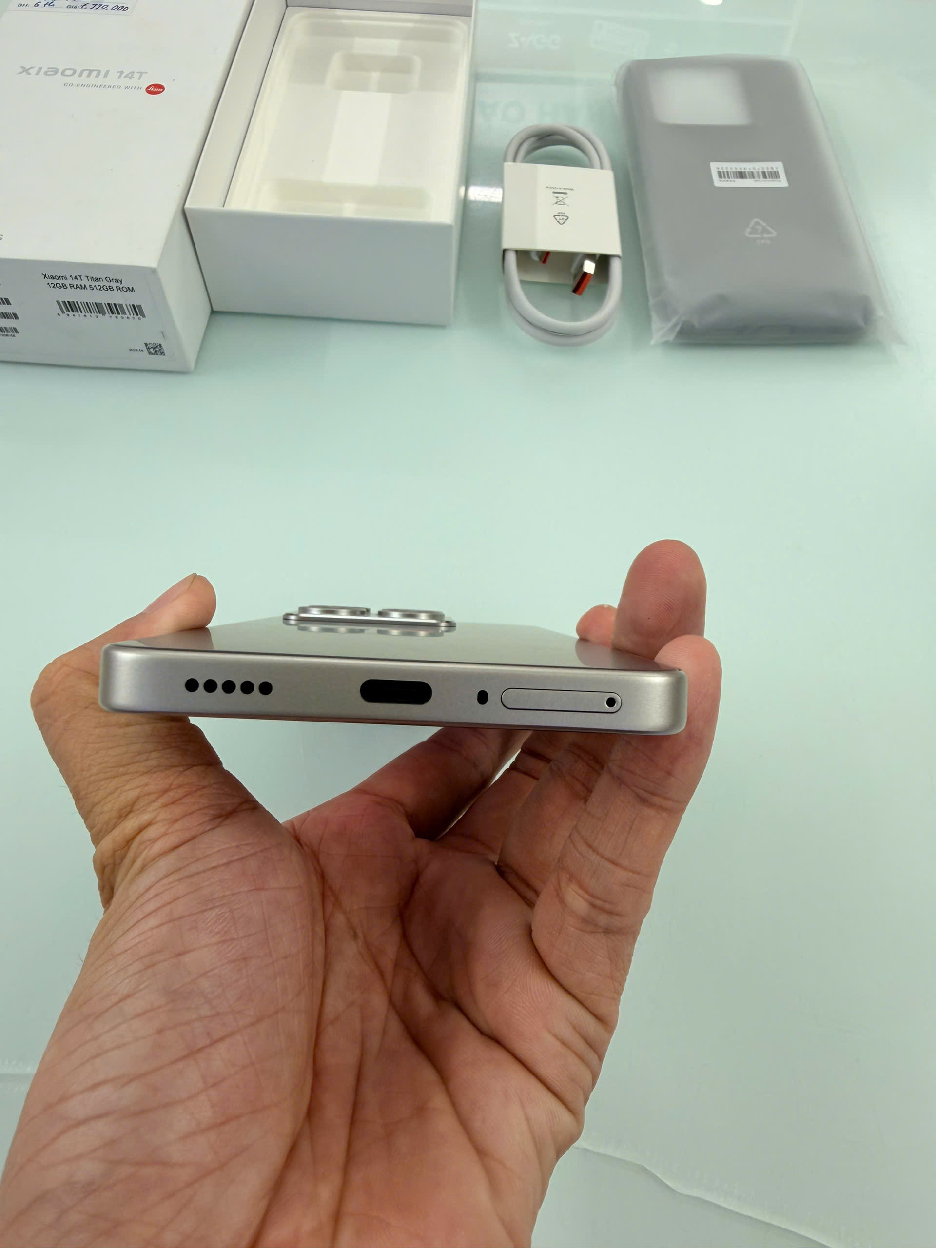 Điện thoại di động XIAOMI 14T TITAN