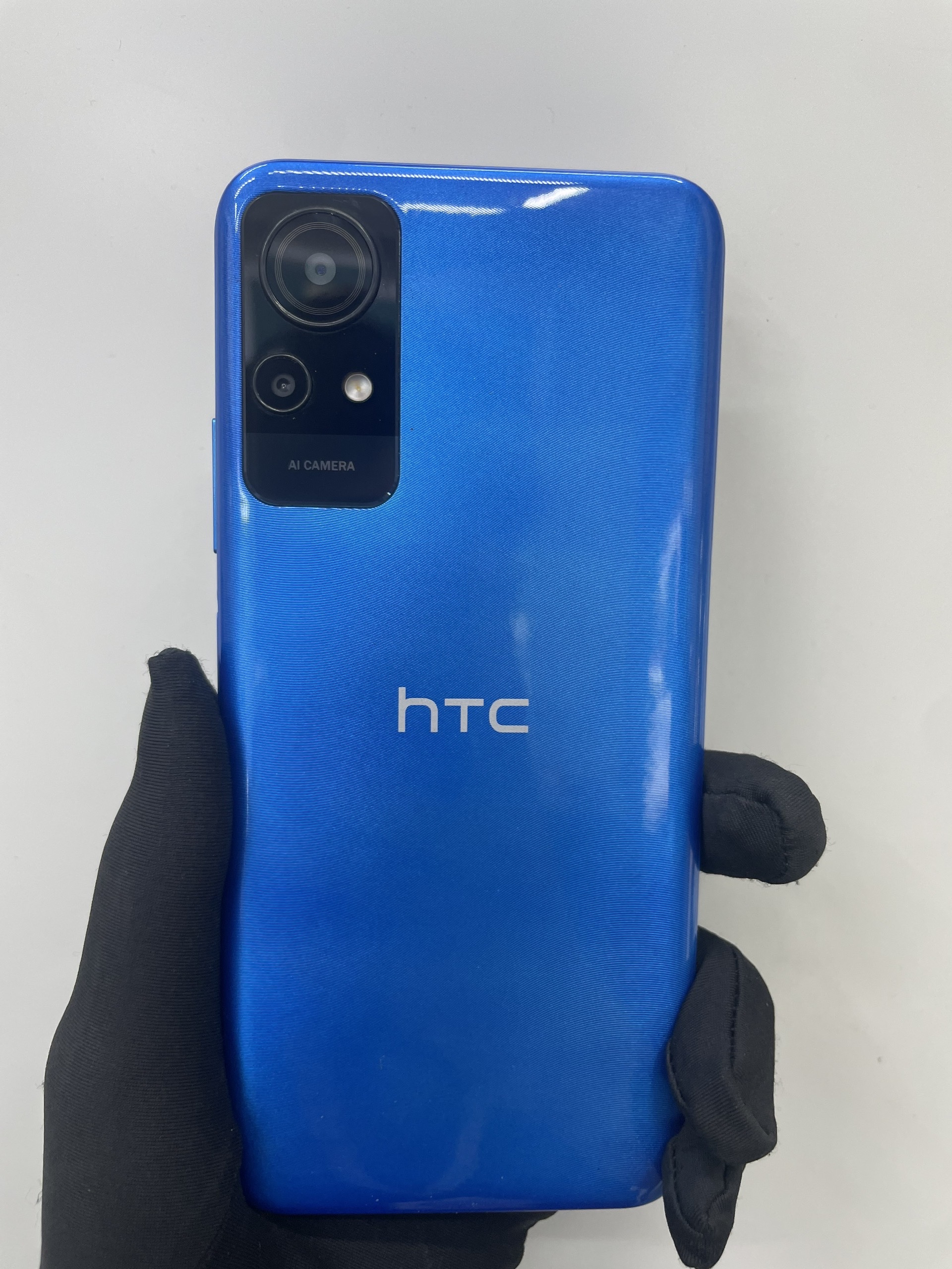 Điện thoại di động HTC Wildfire E3 lite (4GB/64GB) - Xanh (Blue) 