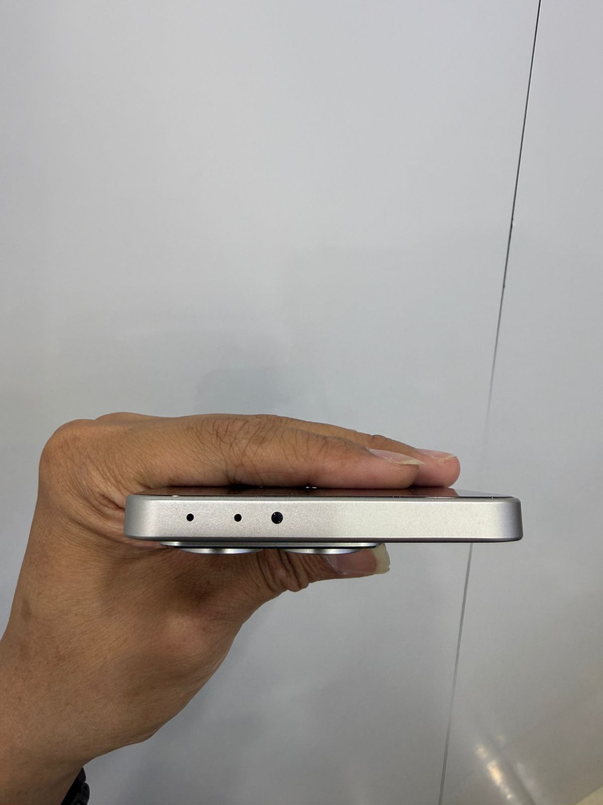 Điện thoại di động XIAOMI 14T TITAN 6.67/MTK D8300 Ultra/12G/512G/50+50+12MP/32MP/5000mAh 