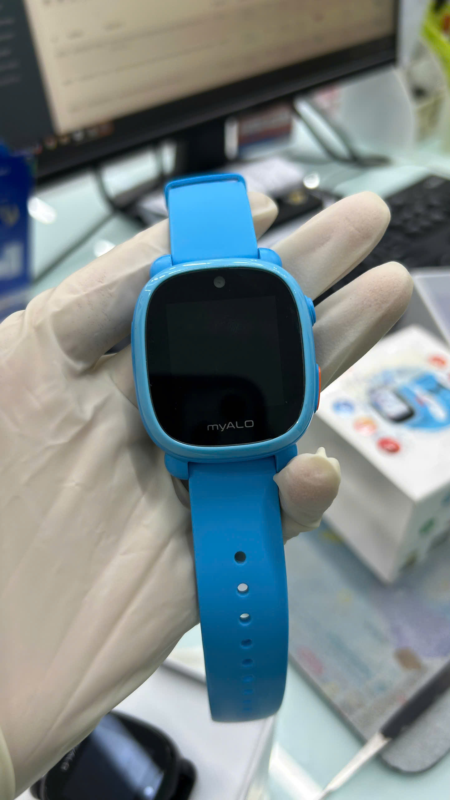 Điện thoại thông minh đeo tay trẻ em myALO Kidsphone K64, màu xanh dương