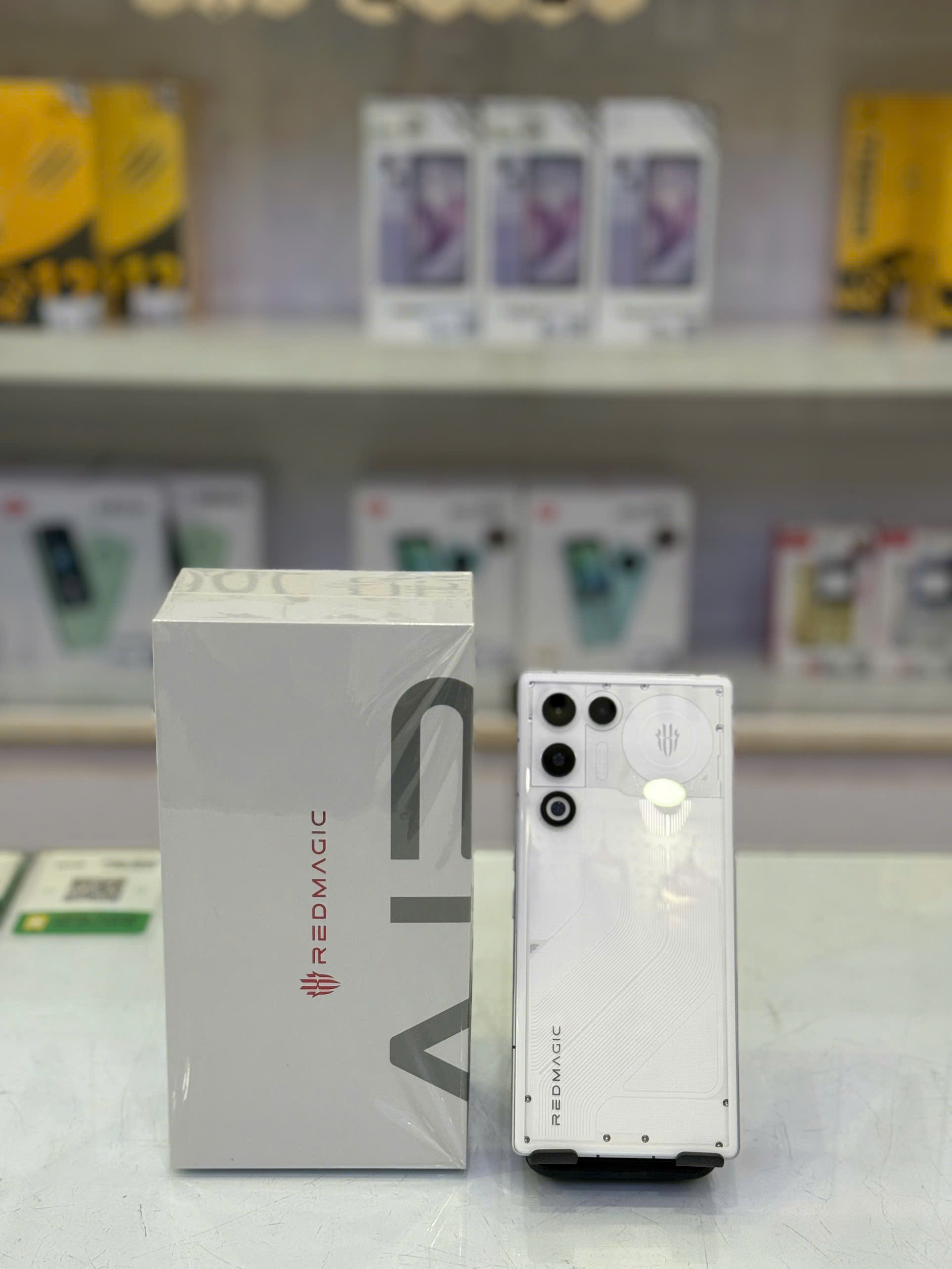 Điện thoại Gaming REDMAGIC 11 Air 16GB/512GB Cũ