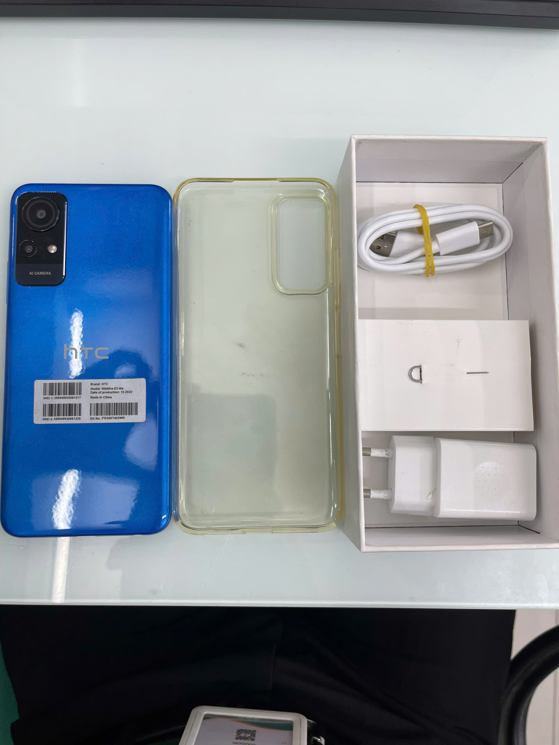 Điện thoại di động HTC Wildfire E3 lite (4GB/64GB) - Xanh (Blue) - 358949930081217 - HE3LIXN