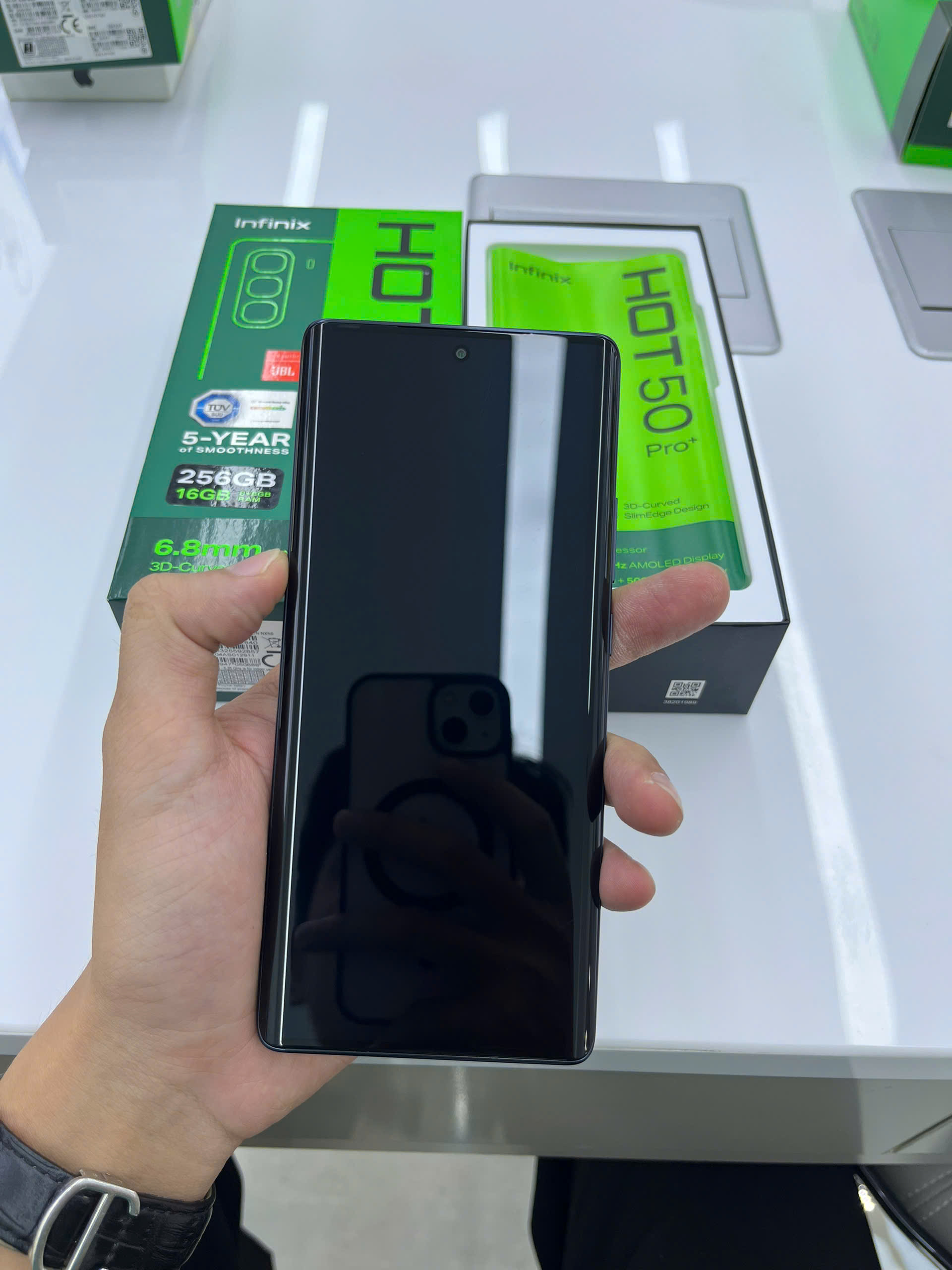 Điện thoại di động Infinix X6880 (Infinix Hot 50 Pro+ 256+8), TN - 352096325592840 - X6880ZTN