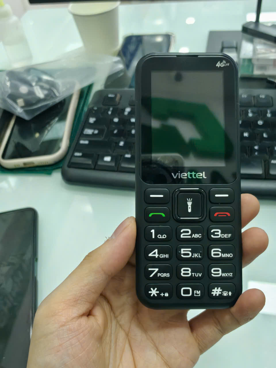 Điện thoại di động Sumo 4G T2 đen (Black)_T2BLK - 356300390207466 - SUMOT2BLK