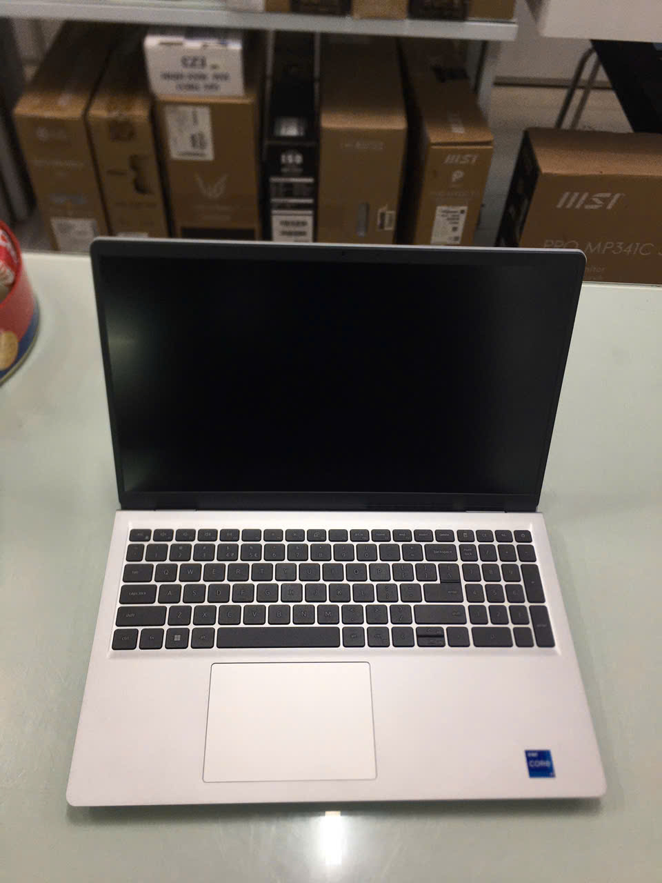 Máy tính xách tay Dell 15 DC15250, Intel Core i7-1355U (10 cores, up to 5.00 GHz), 15.6"FHD, 16GB DDR5, 512GB SSD, 4 Cell-54Whr,