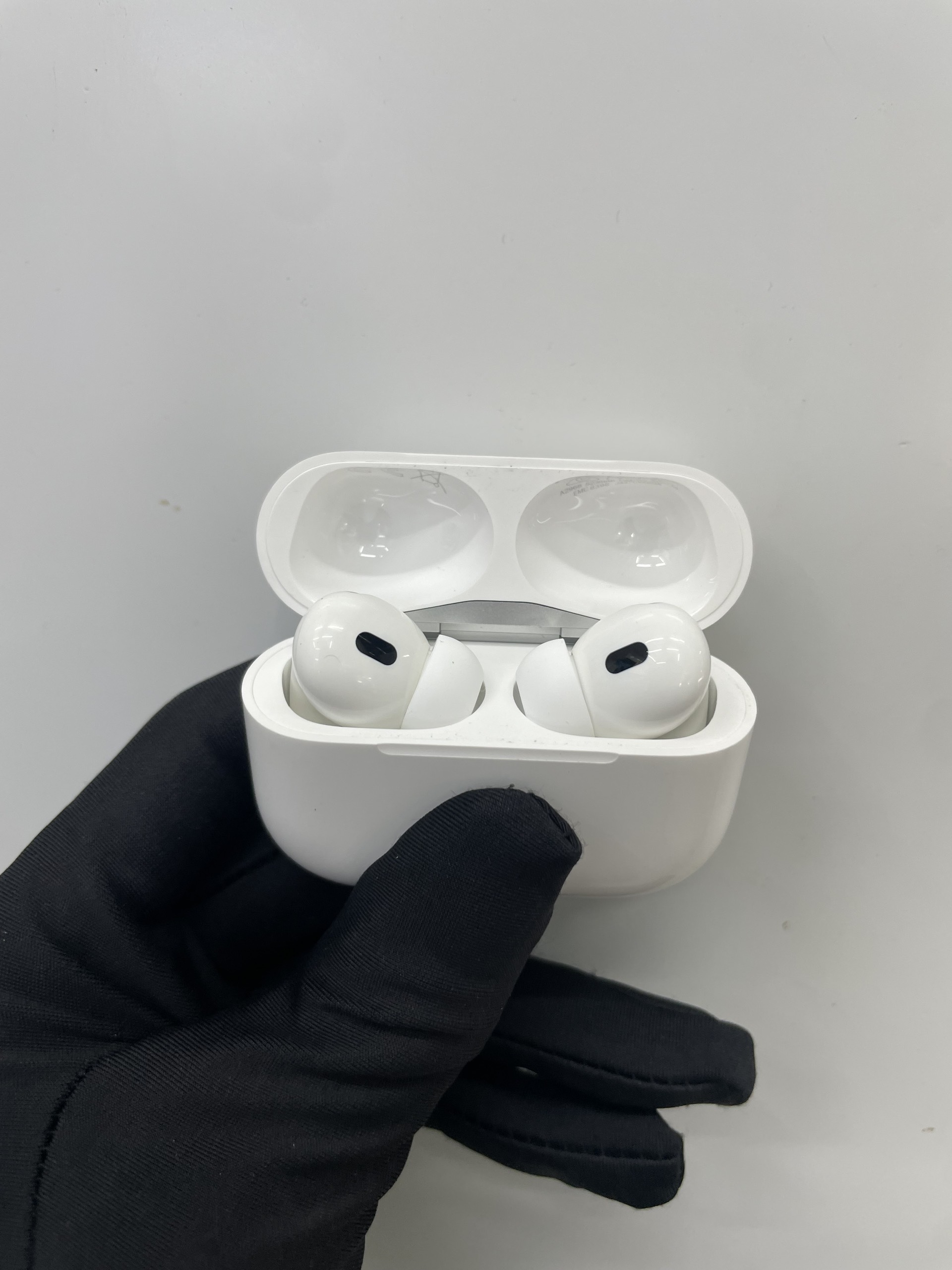 Tai nghe Bluetooth Apple AirPods Pro 2 2023 USB-C - MTJV3ZP/A - SJ447VXXGGK 