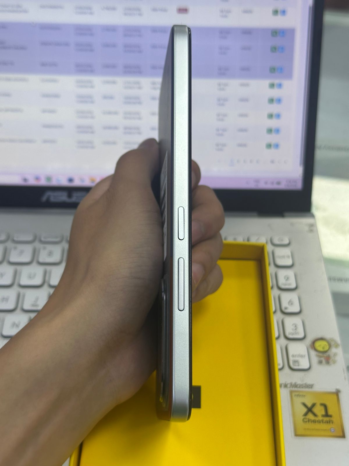 ĐIỆN THOẠI DI ĐỘNG (TEL) POCO M7 6.9"/SNAP 685/6G/128G/50MP+QVGA/8MP/7000mAh