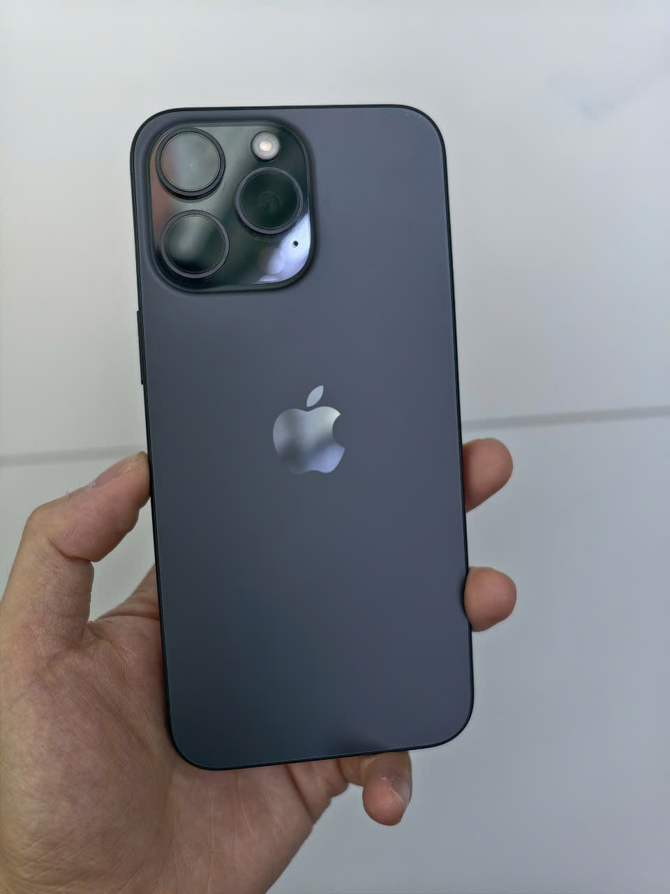 ĐTDĐ Apple iPhone 15 Pro Max 256GB Black Titanium_MU773VN/A - MYWP32FKYP - MU773VN