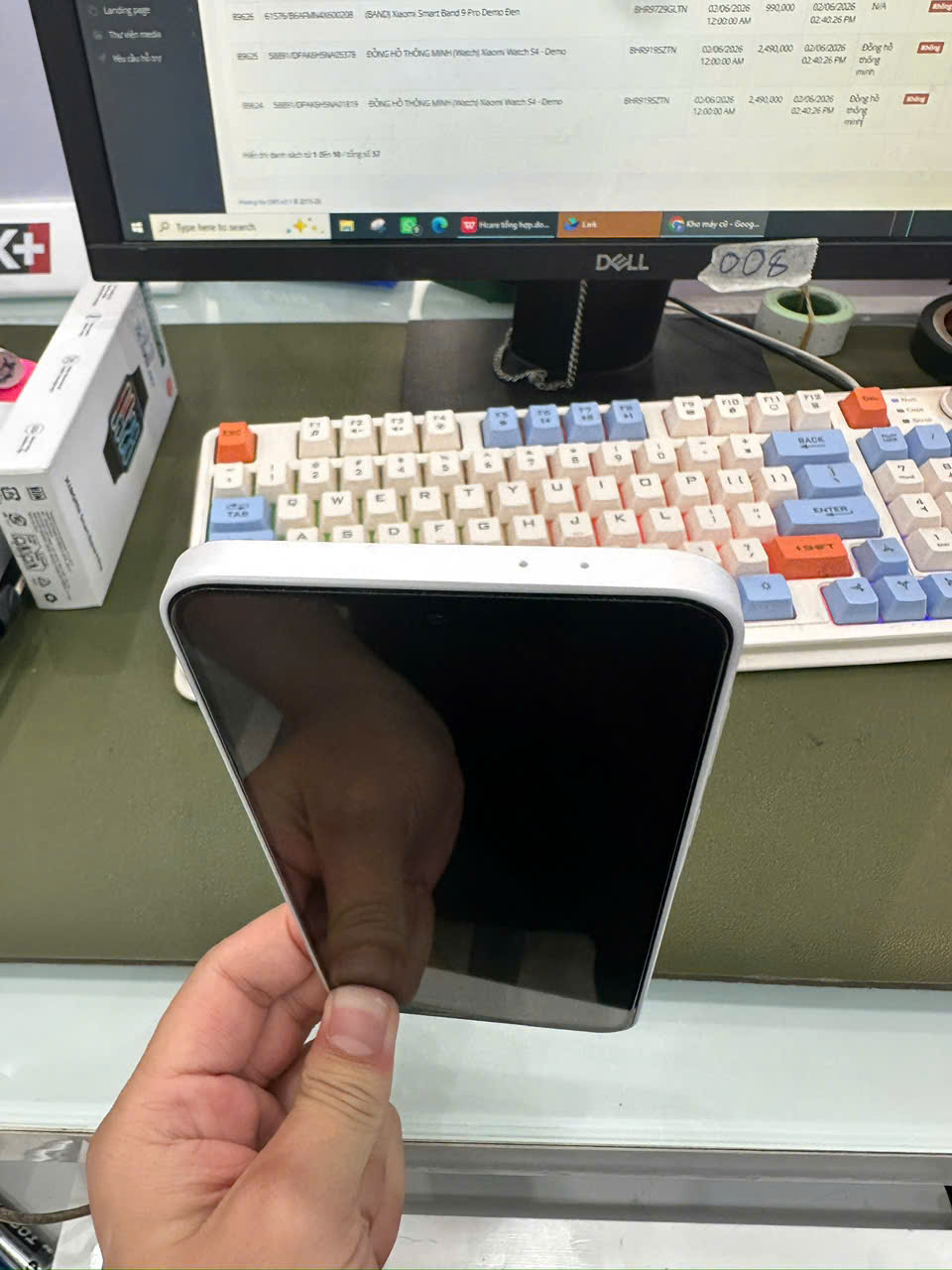 ĐTDĐ Samsung A37 5G, SM-A376B/DS, 8+128, Trắng - 351129970405488 - SSA37TRANG