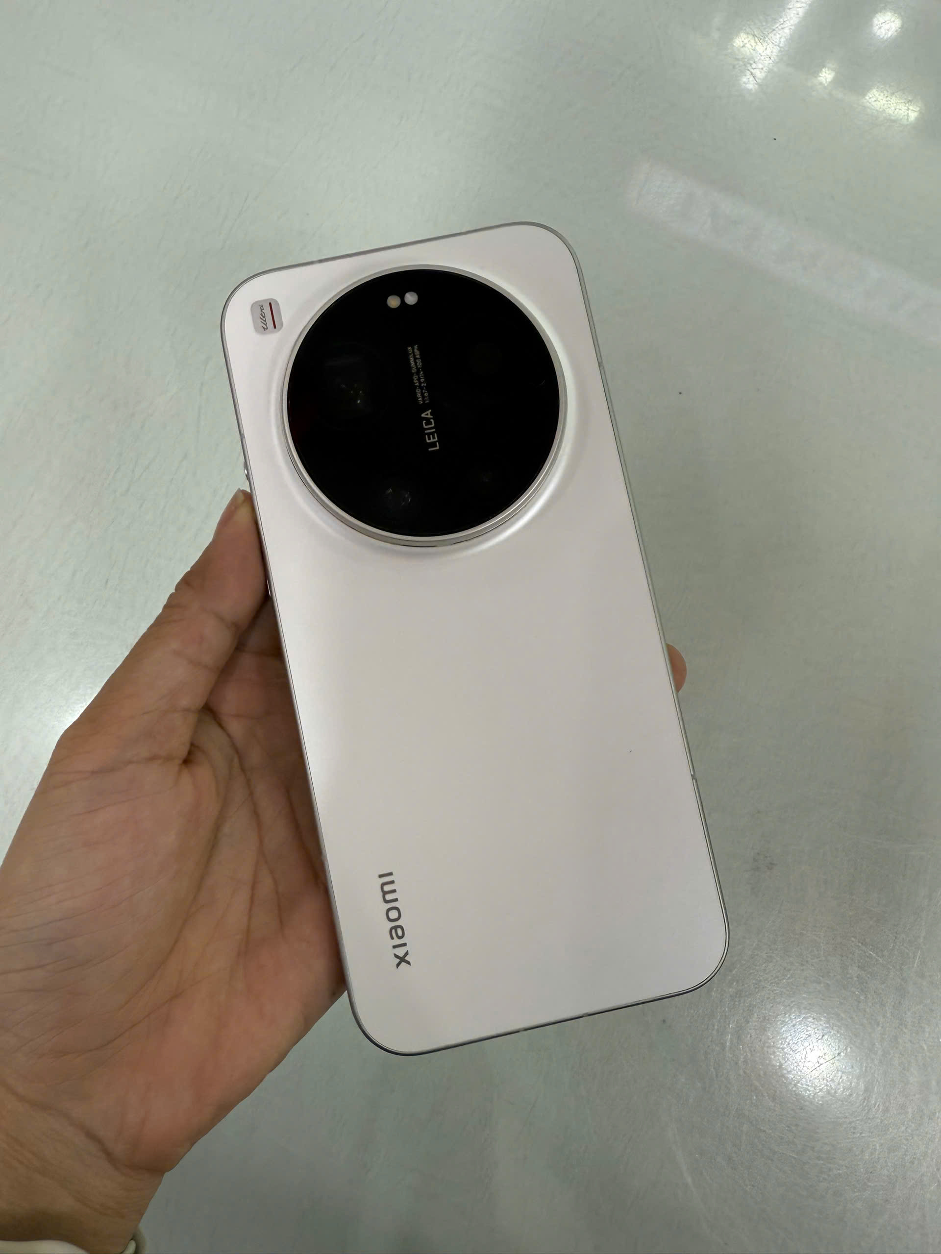 ĐIỆN THOẠI DI ĐỘNG (TEL) XIAOMI 17 ULTRA 6.9"/SNAP 8 ELITE GEN 5/16G/512G/50+200+50MP/50MP/6000mAh (2512BPNDAG)/TRẮNG (693255448