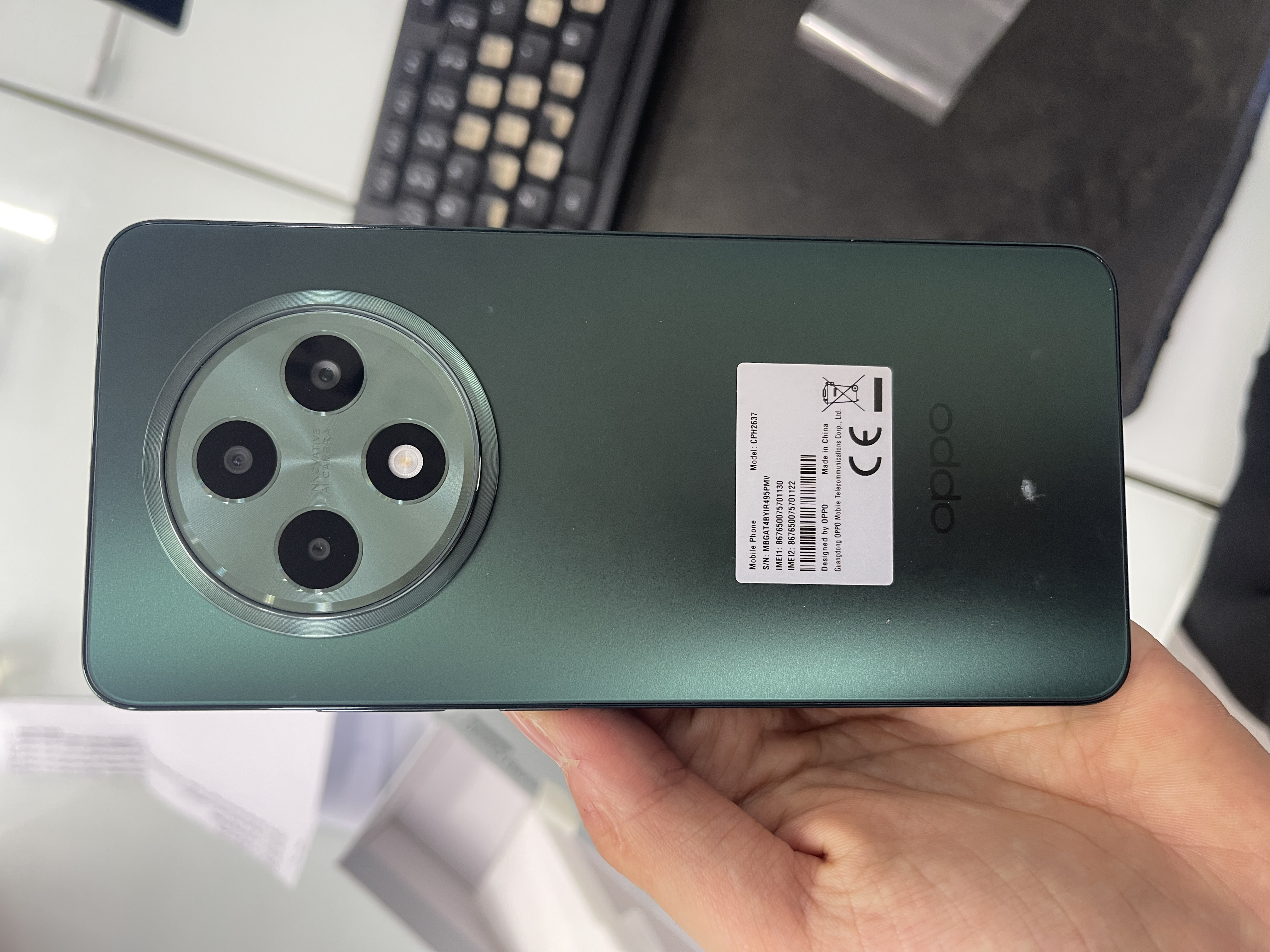 Điện thoại di động OPPO CPH2637 - Reno12 F 5G 8GB, TN