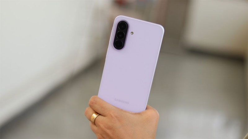 Samsung Galaxy A27 thiết kế theo phong cách tối giản.