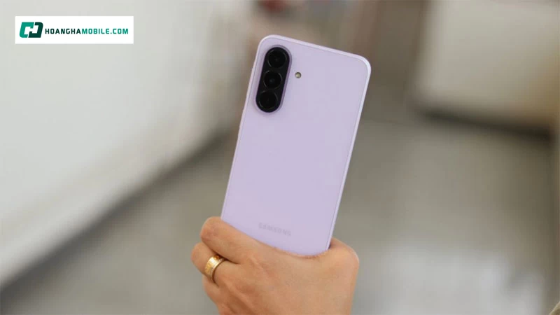 Samsung Galaxy A27 thiết kế theo phong cách tối giản. Samsung Galaxy A27 thiết kế theo phong cách tối giản.