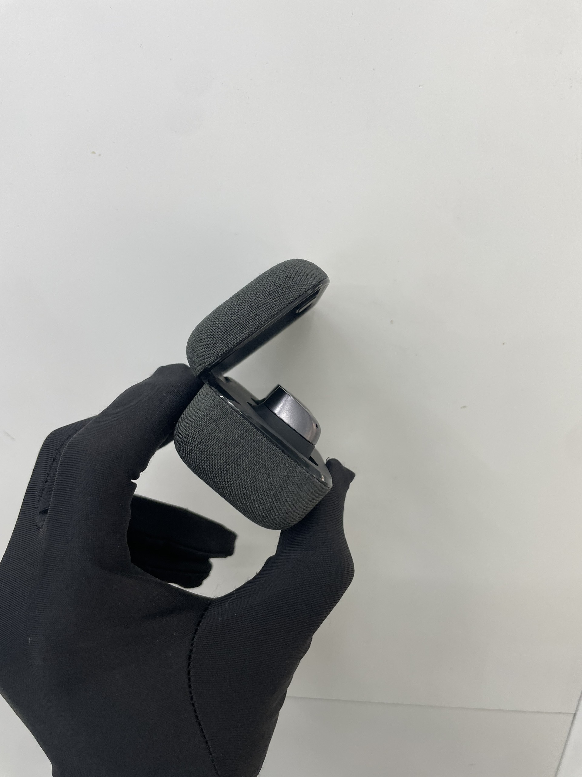 Tai nghe chống ồn SENNHEISER Momentum True Wireless 4, Đen 