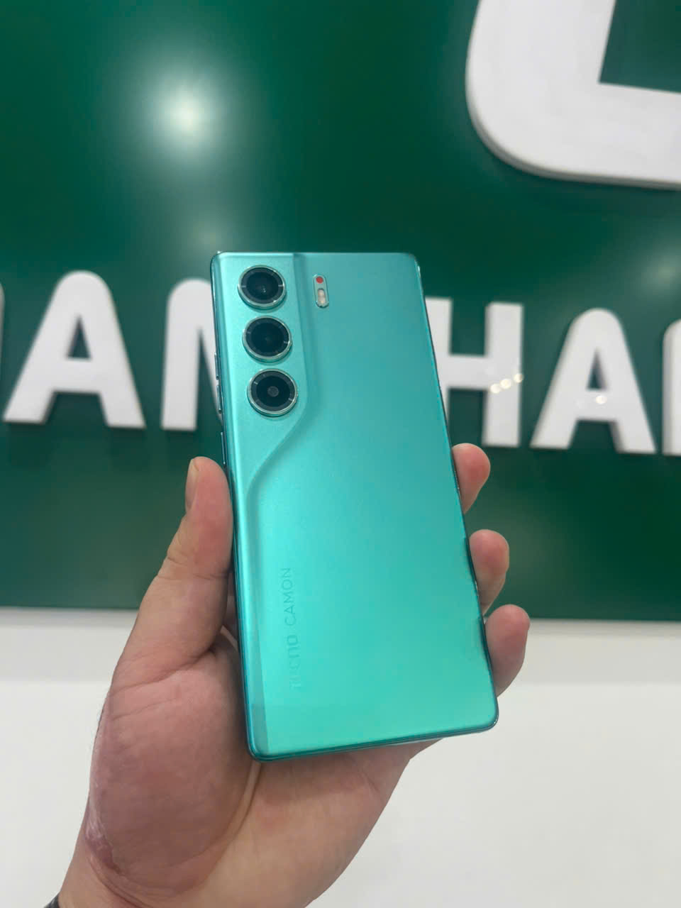 Điện thoại di động Tecno CM5 (Tecno Camon 40) 256+8, màu Xanh Lục Bảo