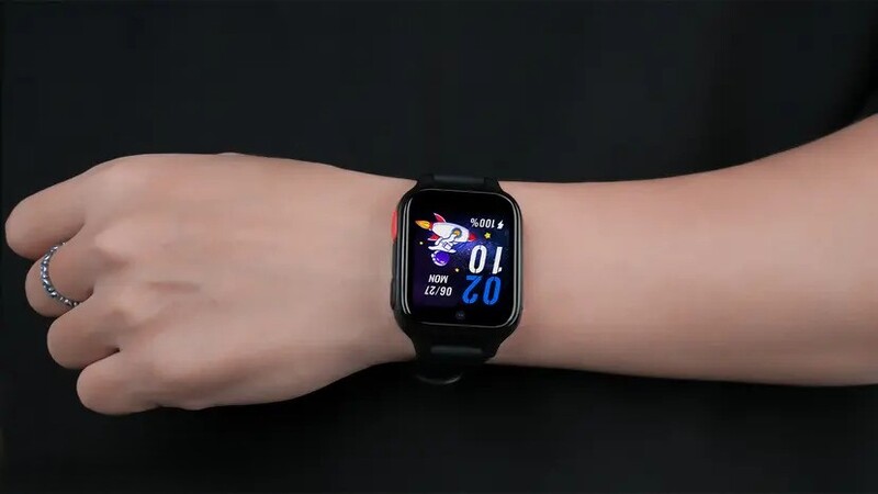 Masstel Smart HERO 30 hiển thị rõ ràng, thao tác thuận tiện.