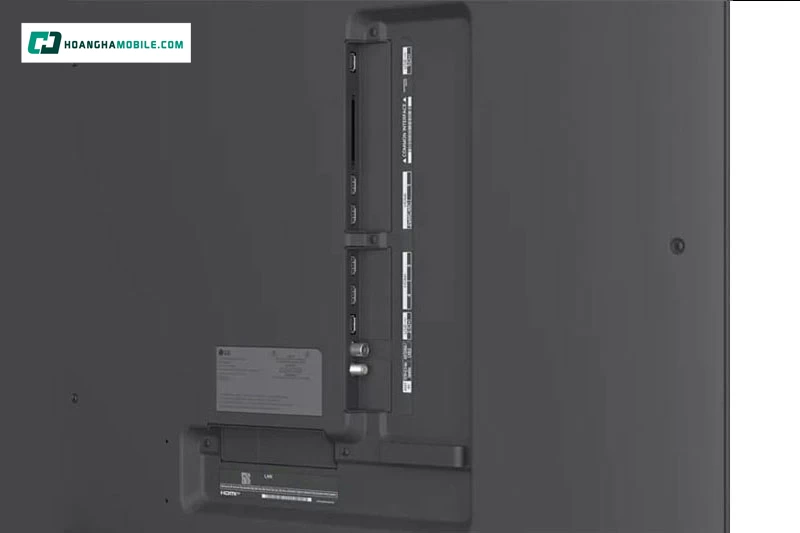 Bốn cổng HDMI đều hỗ trợ các tính năng quan trọng cho nội dung hiện đại. Bốn cổng HDMI đều hỗ trợ các tính năng quan trọng cho nội dung hiện đại.