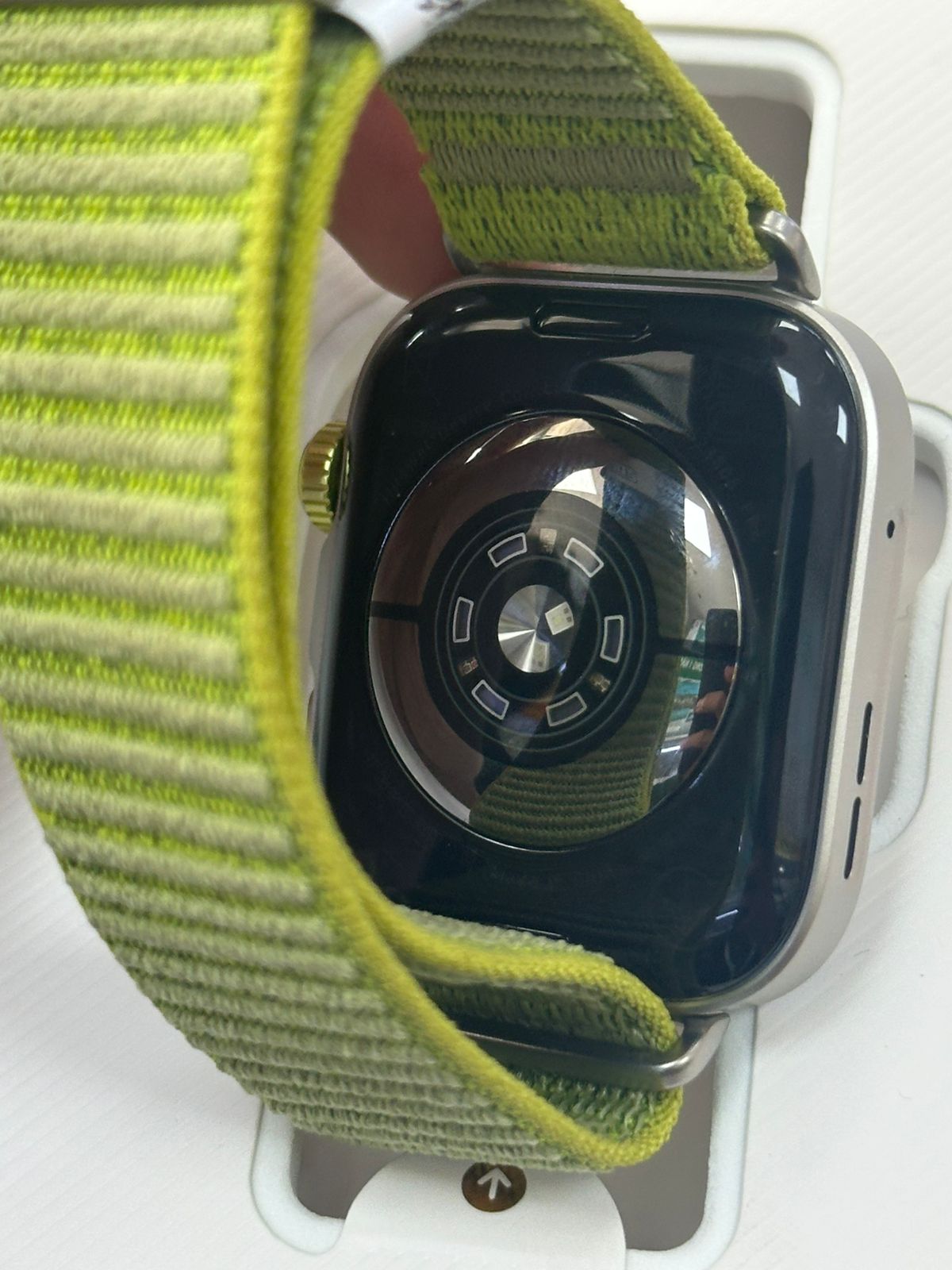 ĐỒNG HỒ THÔNG MINH(WATCH)HUAWEI SYA-B29 FIT 4 Pro/DÂY Nylon/XANH LÁ/ADU_Demo(6942103154485_DM) - 4SPBB25423100716 - HWFT4PXZTN