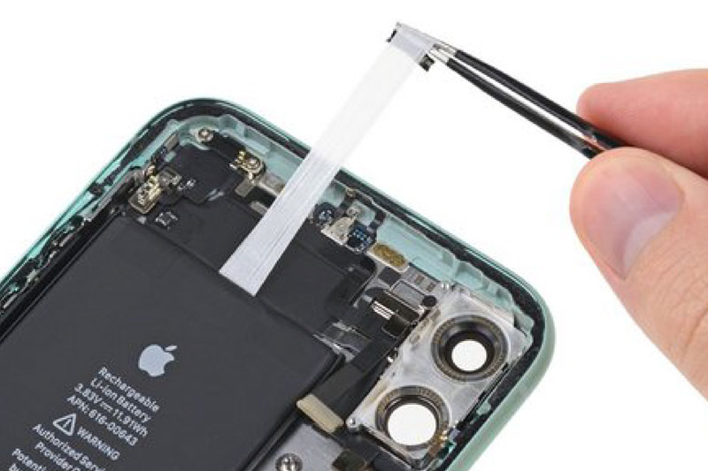 Những lưu ý trước khi thay pin iPhone 11.