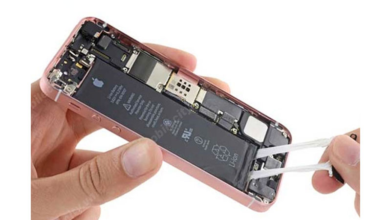 Lưu ý trước khi thay pin iPhone SE 2 Pisen.