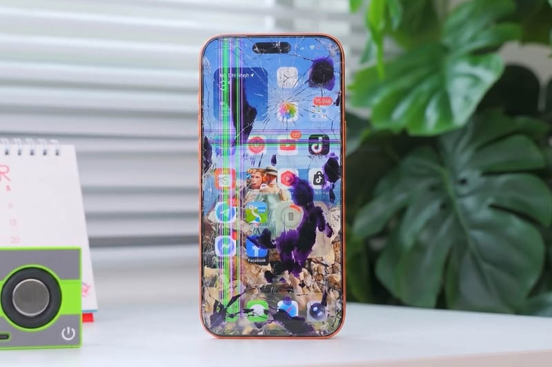 Khi nào cần thay màn hình iPhone 17 Pro Max?