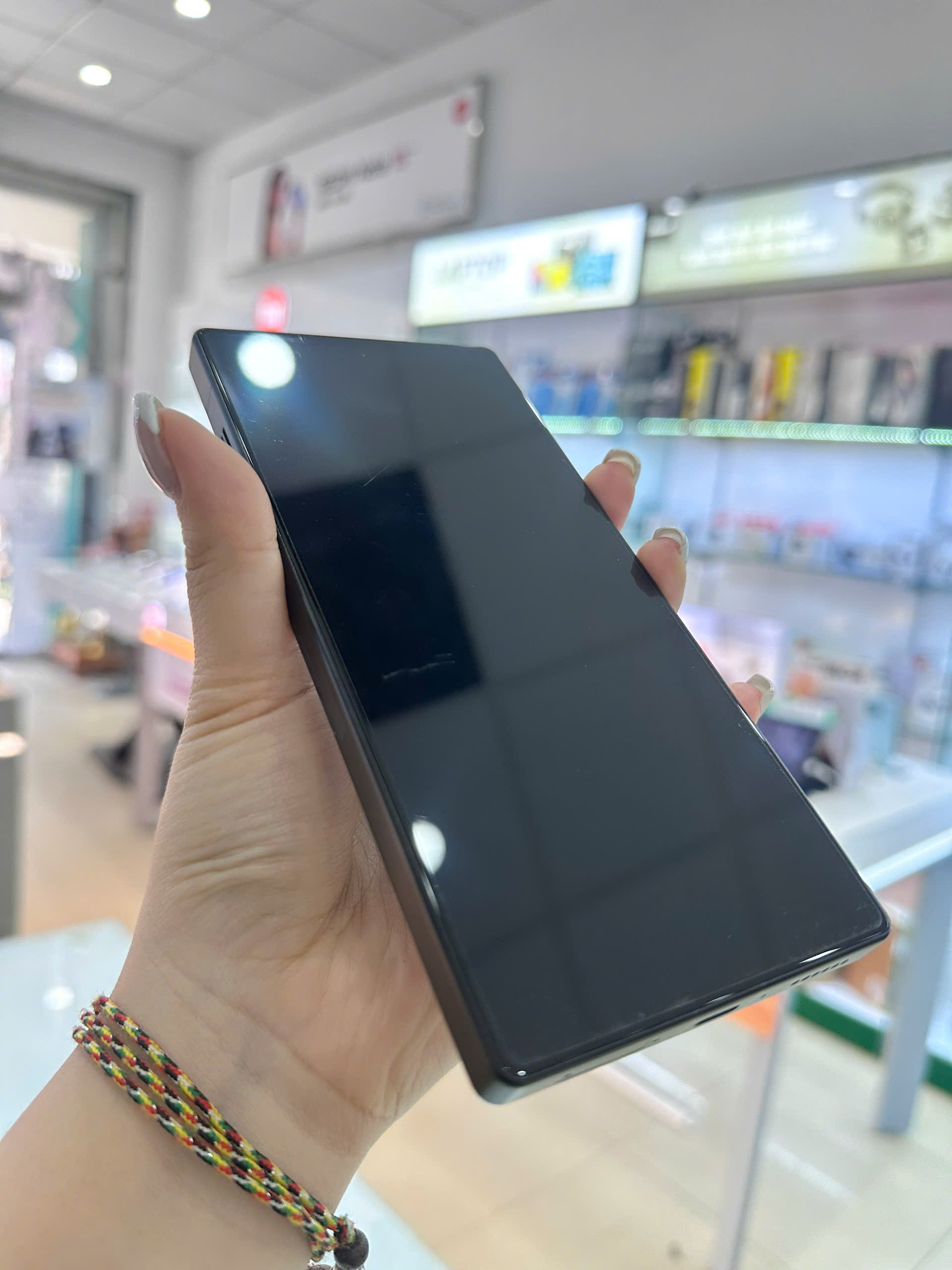 Điện thoại Gaming REDMAGIC 11 PRO 16GB/512GB - Nightfreeze ( Đen Kính Trong ) 