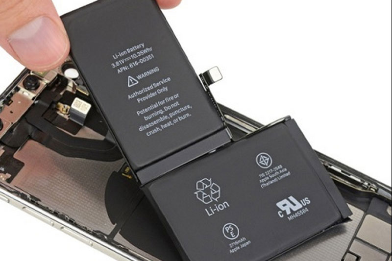 Trước khi thay pin, bạn nên sao lưu dữ liệu quan trọng lên iCloud, máy tính hoặc thiết bị lưu trữ cá nhân.