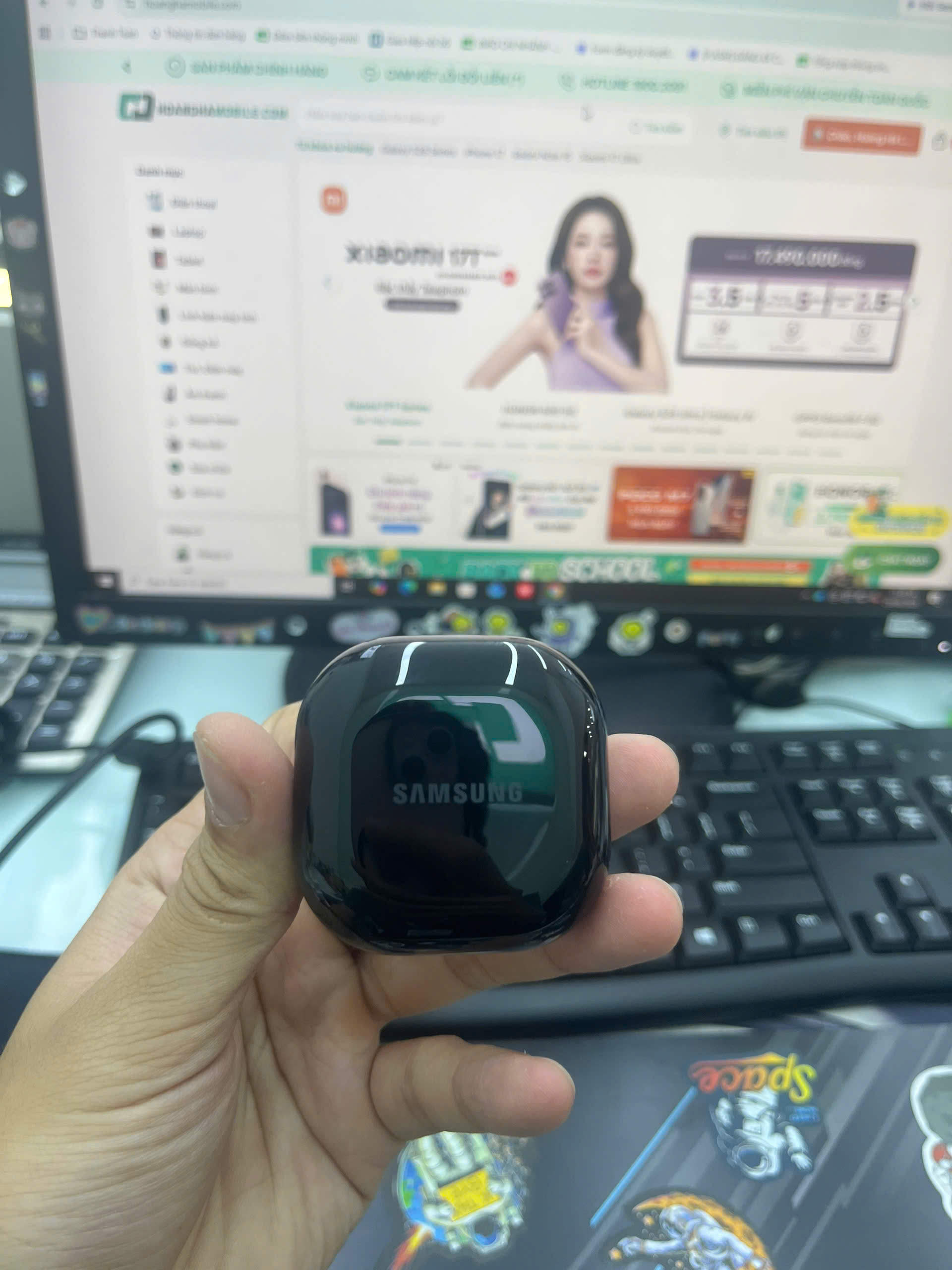 Thiết bị (tai nghe) Bluetooth Samsung Buds Core SM-R410N, TN - R8AY7090PCF - R410NZKAZTN