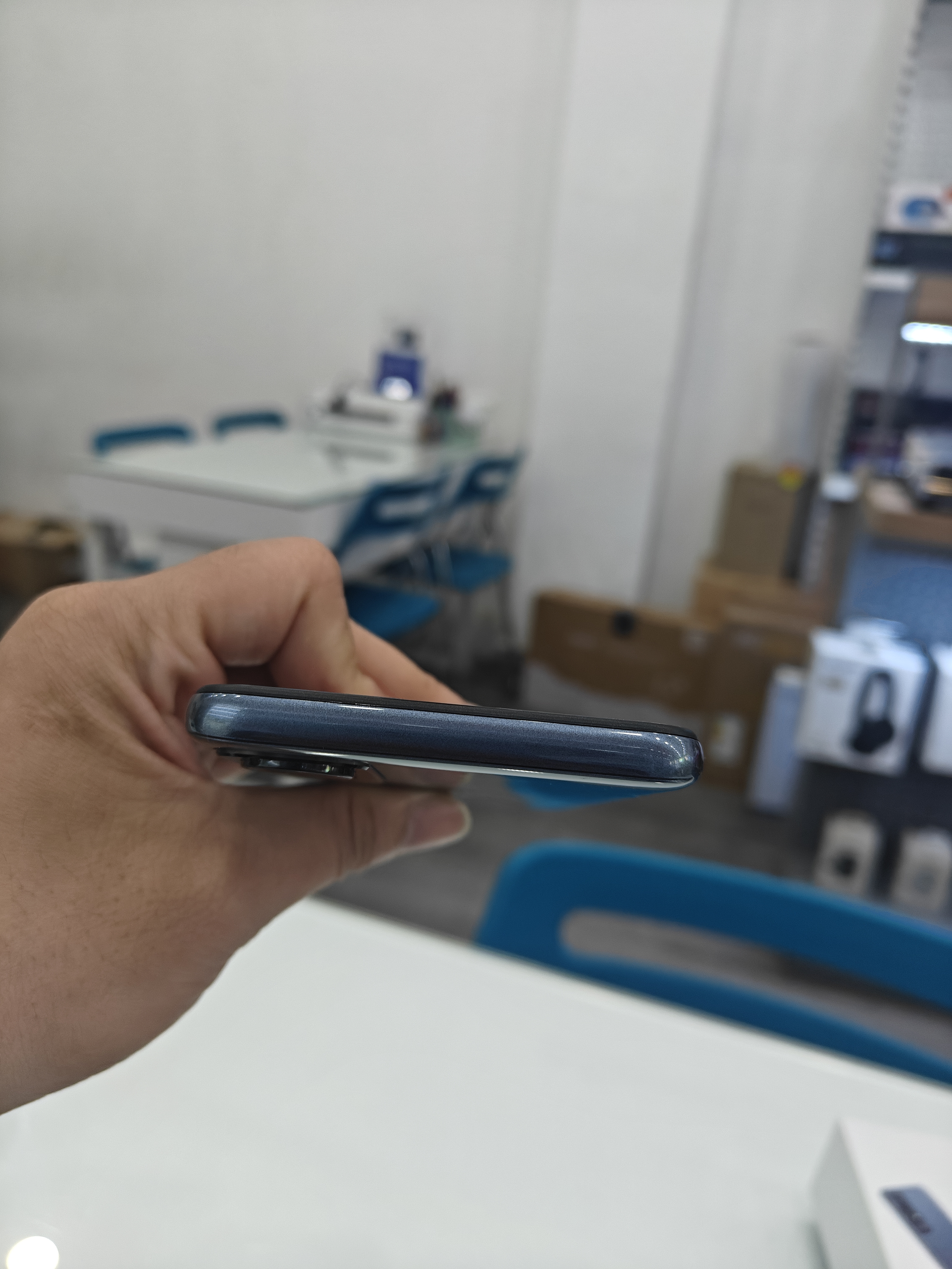 Điện thoại di động HTC Wildfire E3 lite (4GB/64GB) - Ghi (Grey)