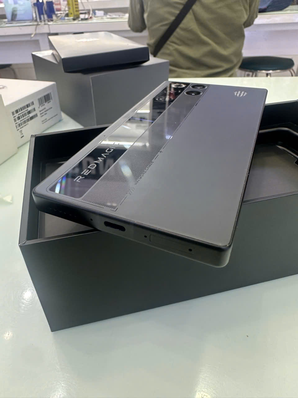 Điện thoại Gaming REDMAGIC 11 PRO 12GB/256GB Cũ
