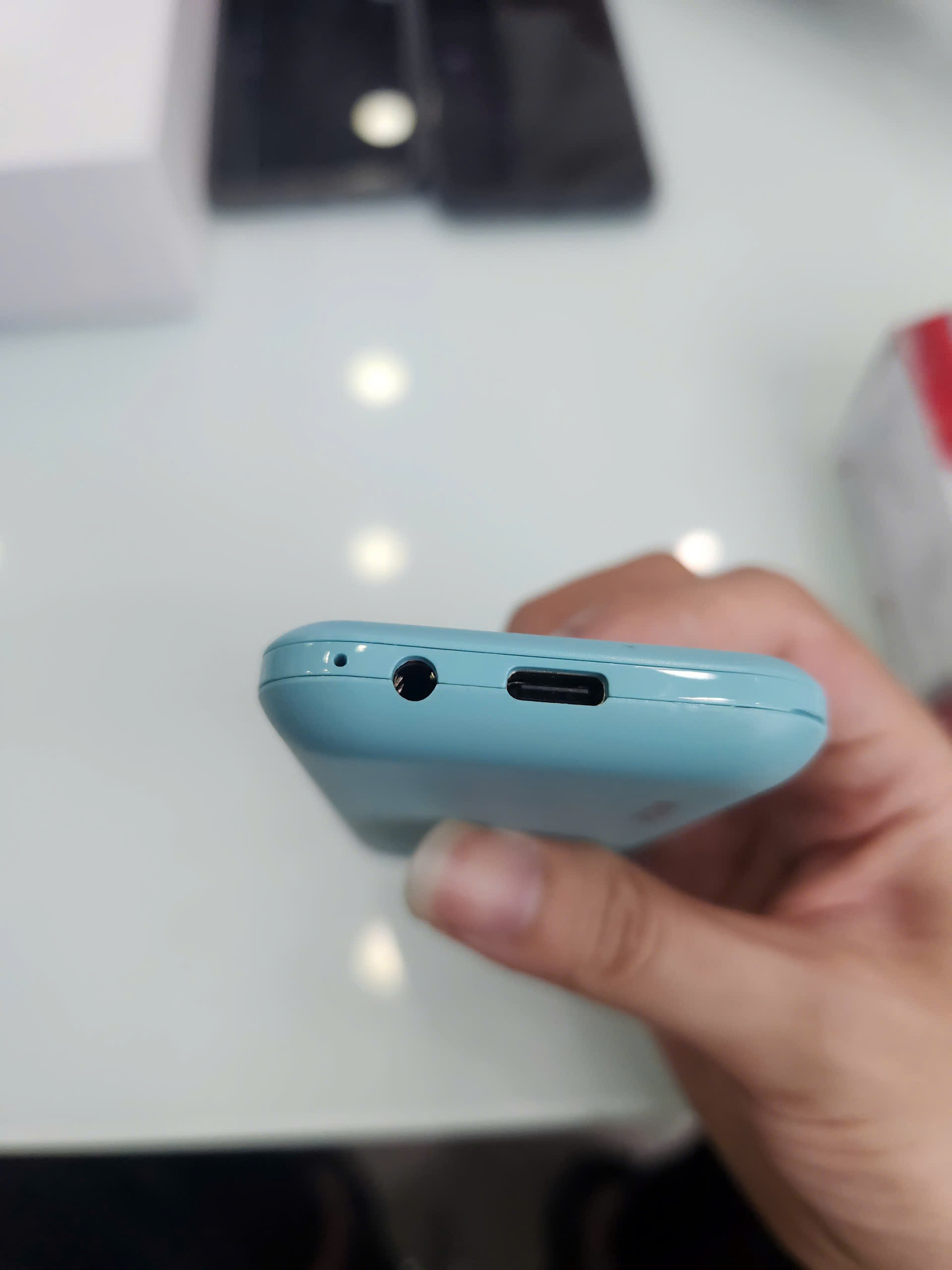 Điện thoại Viettel T2 - 4G (DÙNG MỌI LOẠI SIM) Cũ