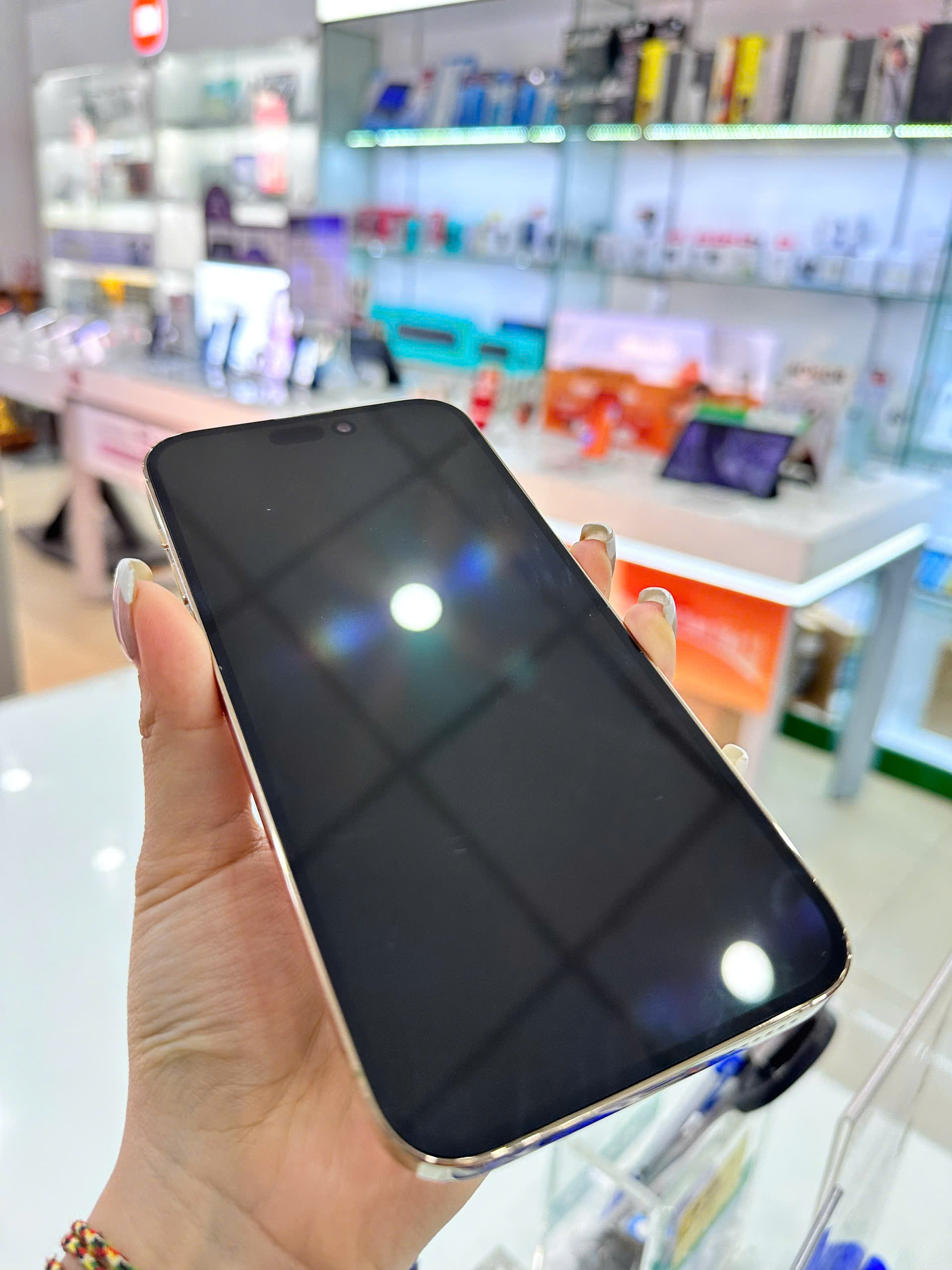 ĐTDĐ Apple iPhone 14 Pro Max 256GB Gold - Cũ 