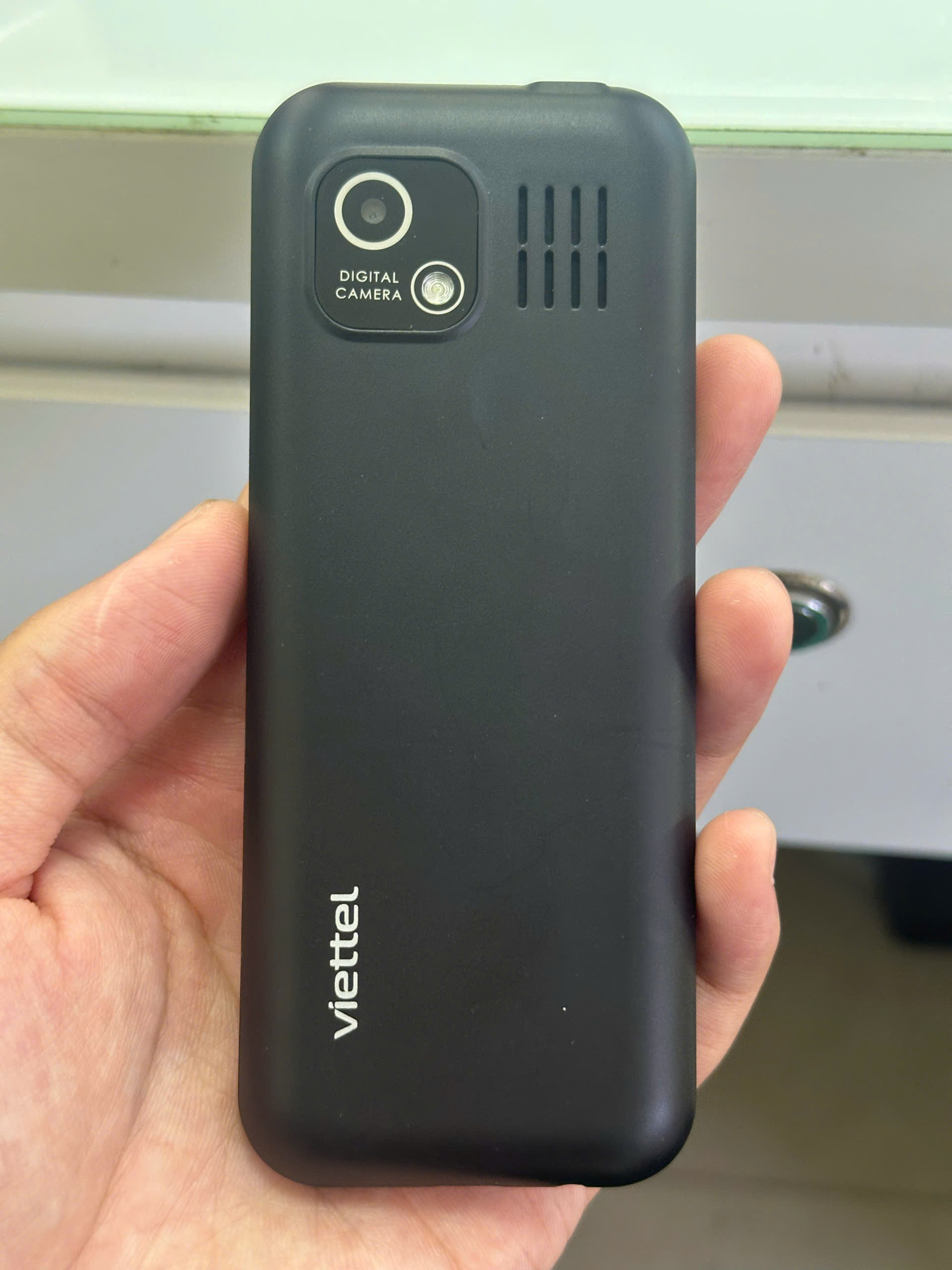 Điện thoại di động Sumo 4G T2 đen (Black)_T2BLK