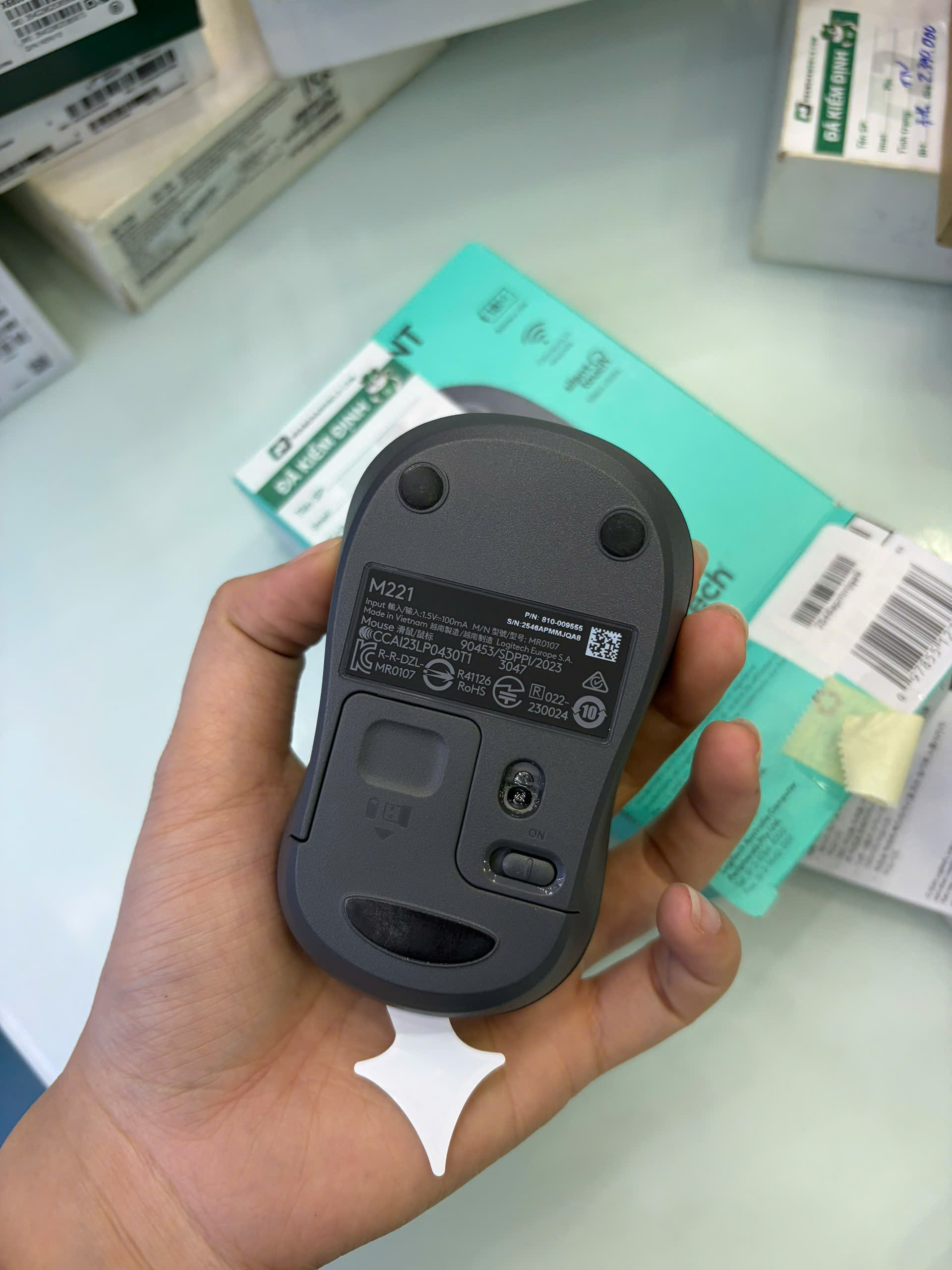 Chuột không dây Logitech M221 Chính hãng Cũ
