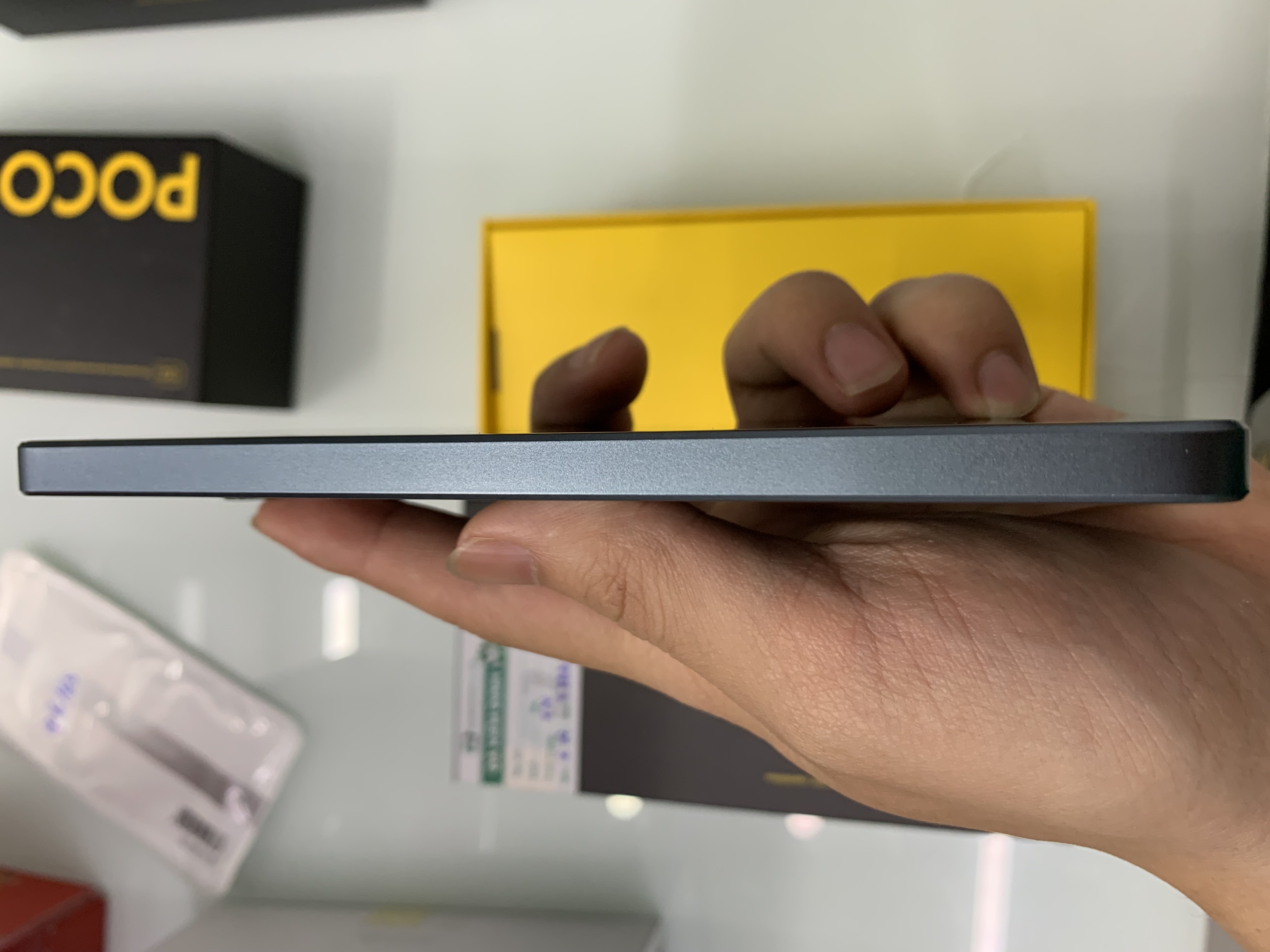Điện thoại di động POCO X6 5G 6.67/SNAP 7S GEN 2/8G/256G/64MP+8MP+2MP/16MP/5100mAh (23122PCD1G)/ĐEN