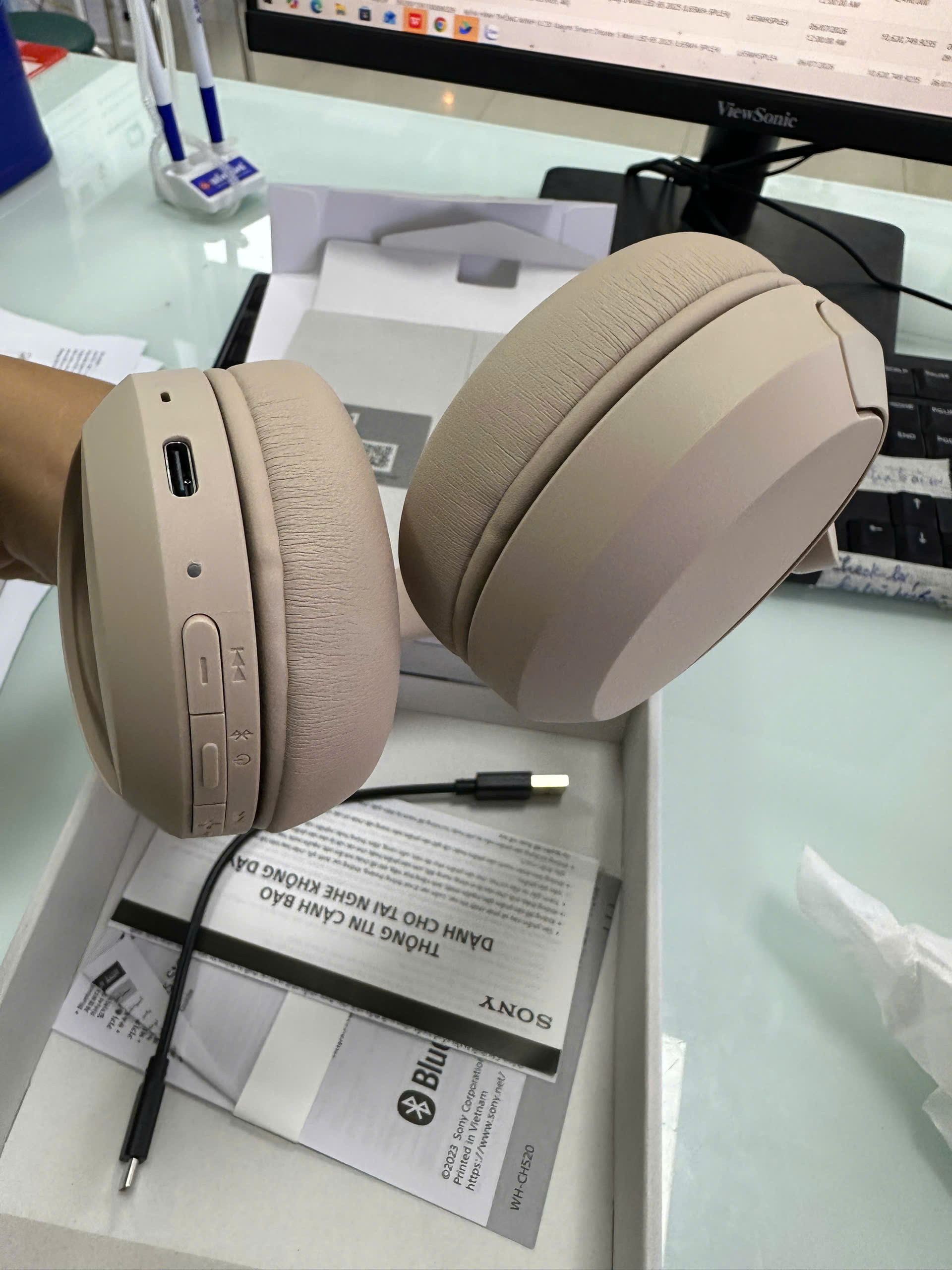 Tai nghe không dây SONY WH-CH520/CZE (Beige)