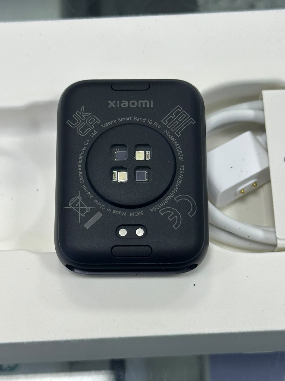 VÒNG ĐEO TAY THÔNG MINH (BAND) Xiaomi Smart Band 10 Pro Đen (BHR08W9GL)