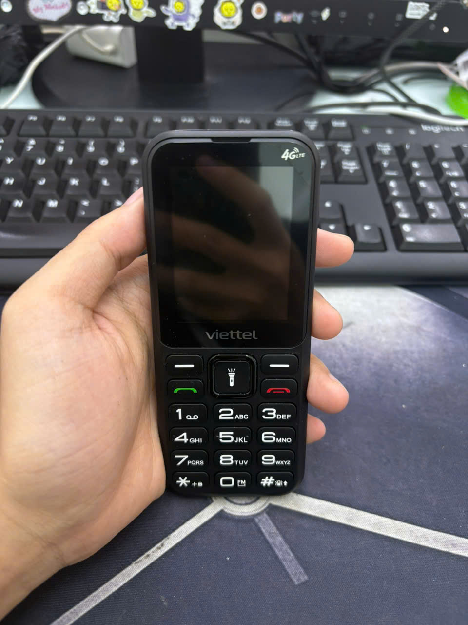 Điện thoại di động Sumo 4G T2 đen (Black)_T2BLK