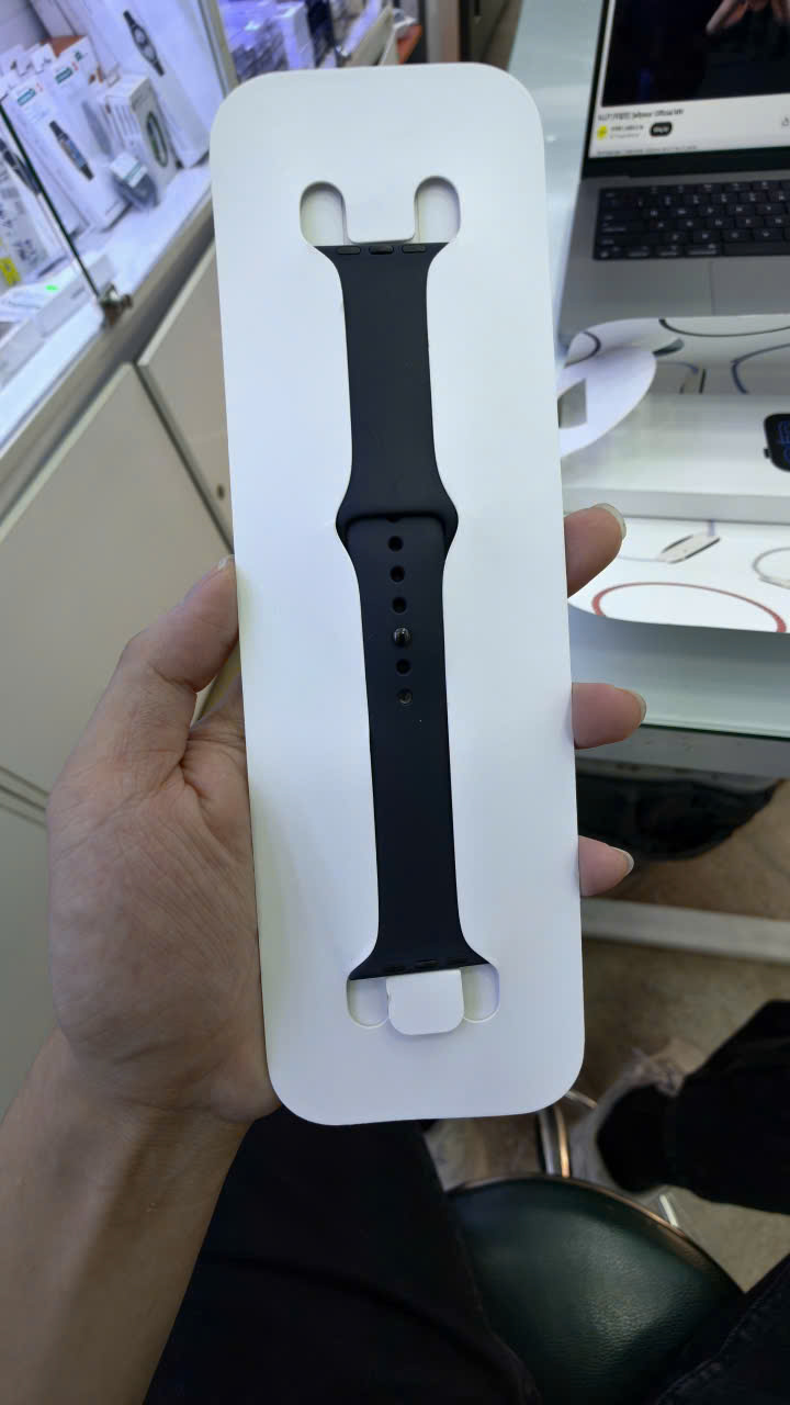 Apple Watch SE 3 GPS 44mm Midnight Aluminium Case with Midnight Sport Band - S/M_MEHN4SA/A - SJWV791TFQQ - MEHN4SA