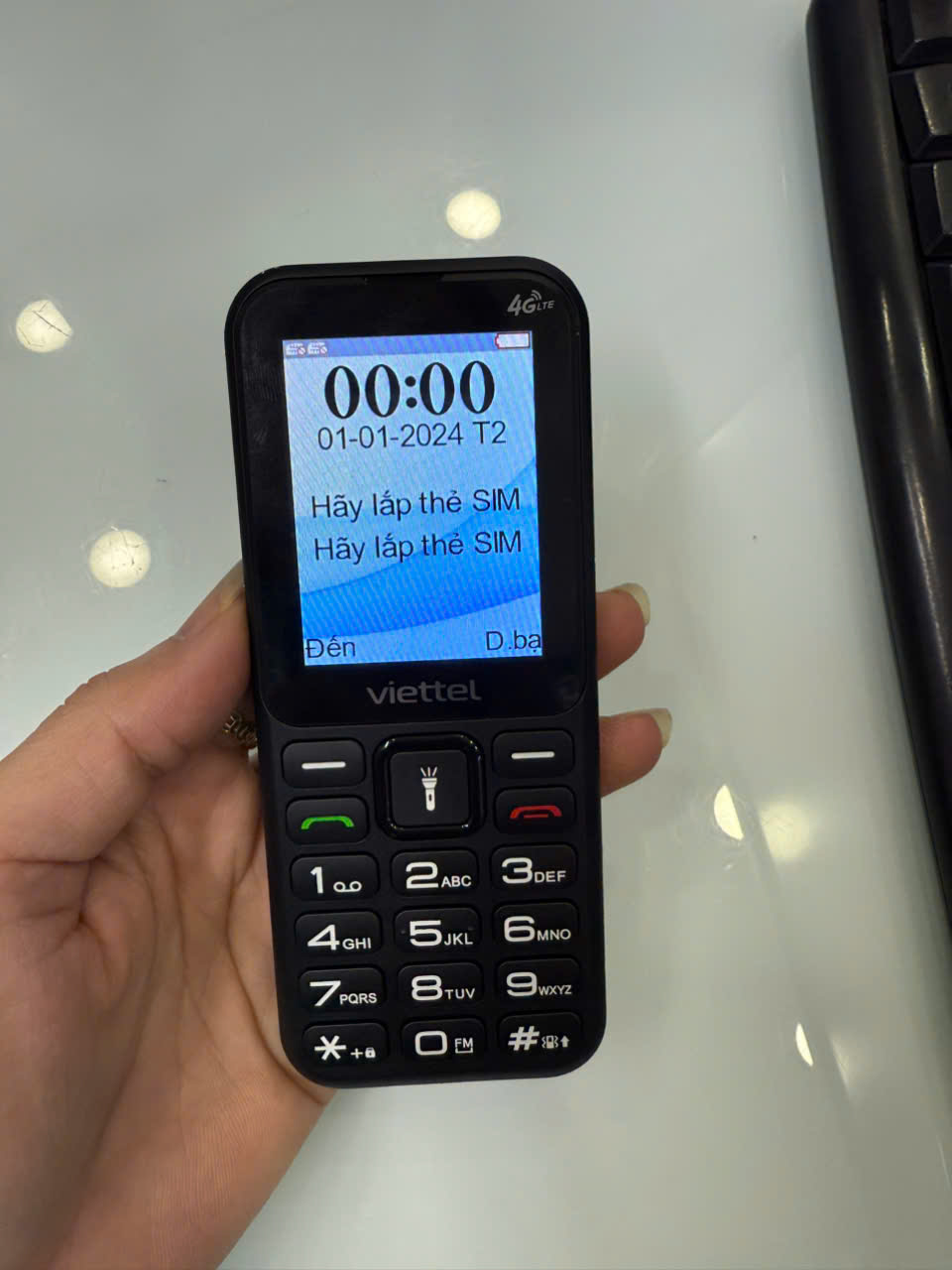 Điện thoại Viettel T2 - 4G (DÙNG MỌI LOẠI SIM) Cũ