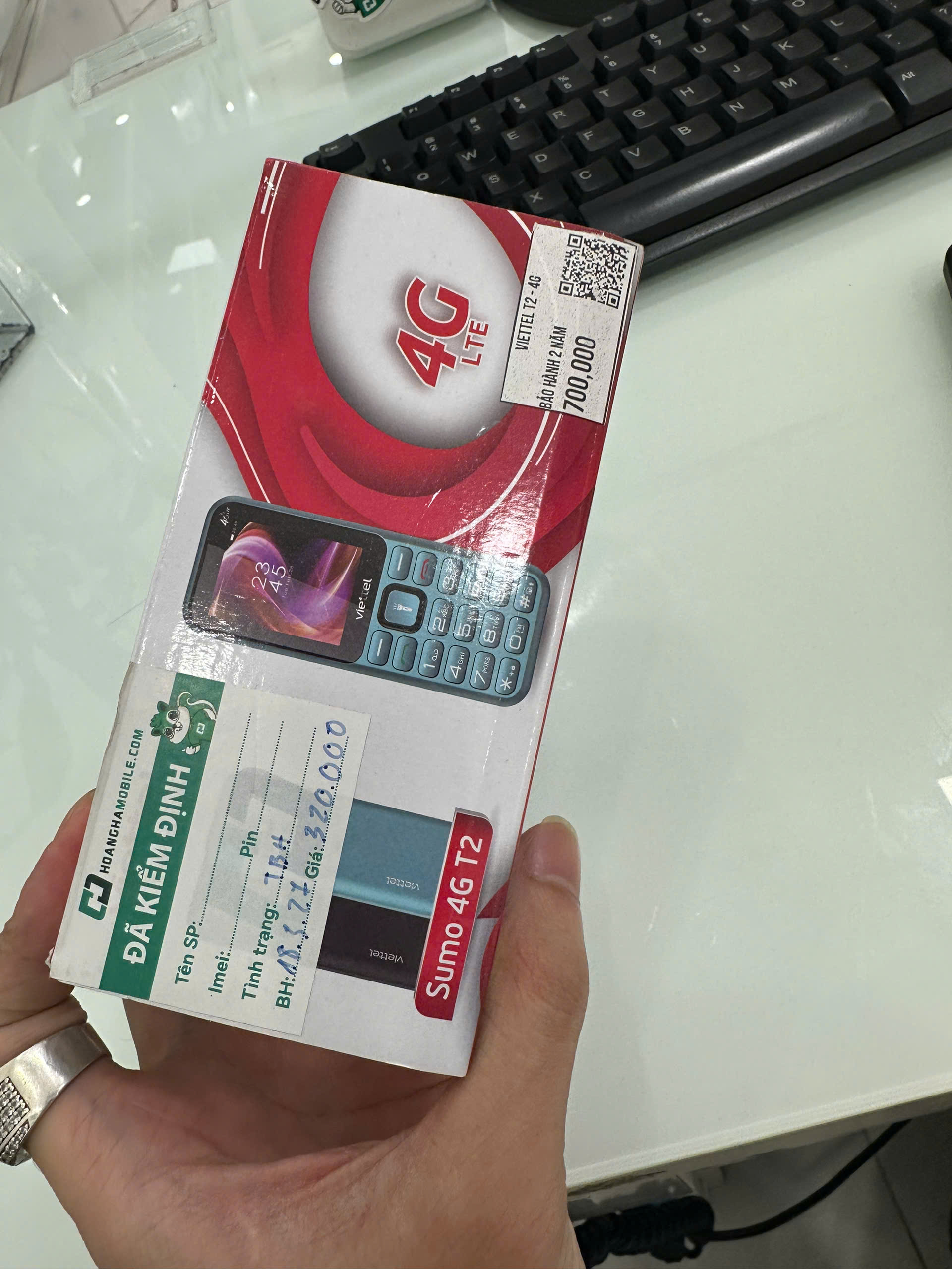 Điện thoại di động Sumo 4G T2 đen (Black)