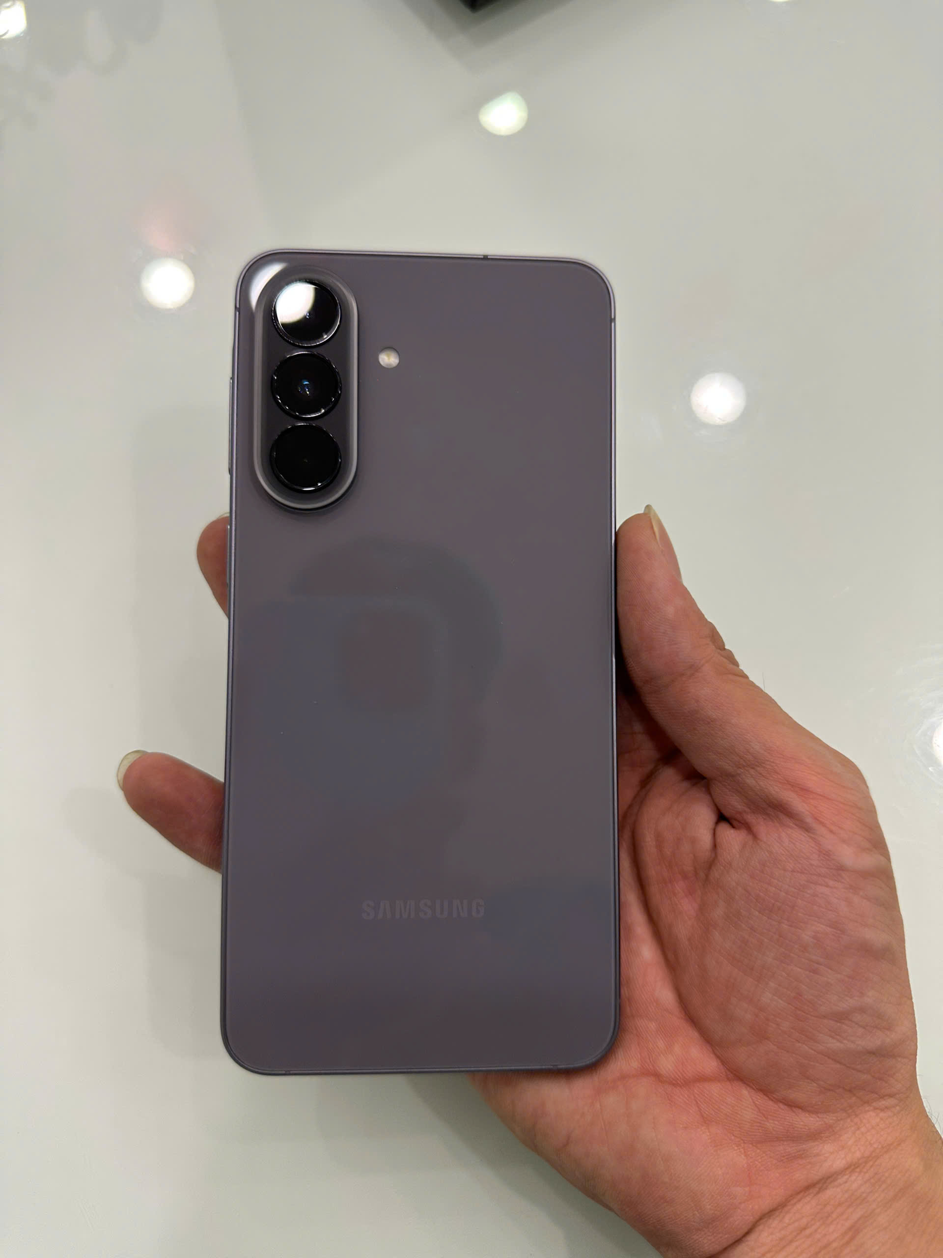 ĐTDĐ Samsung A57 5G, SM-A576B/DS, 8+128, Xám- CŨ