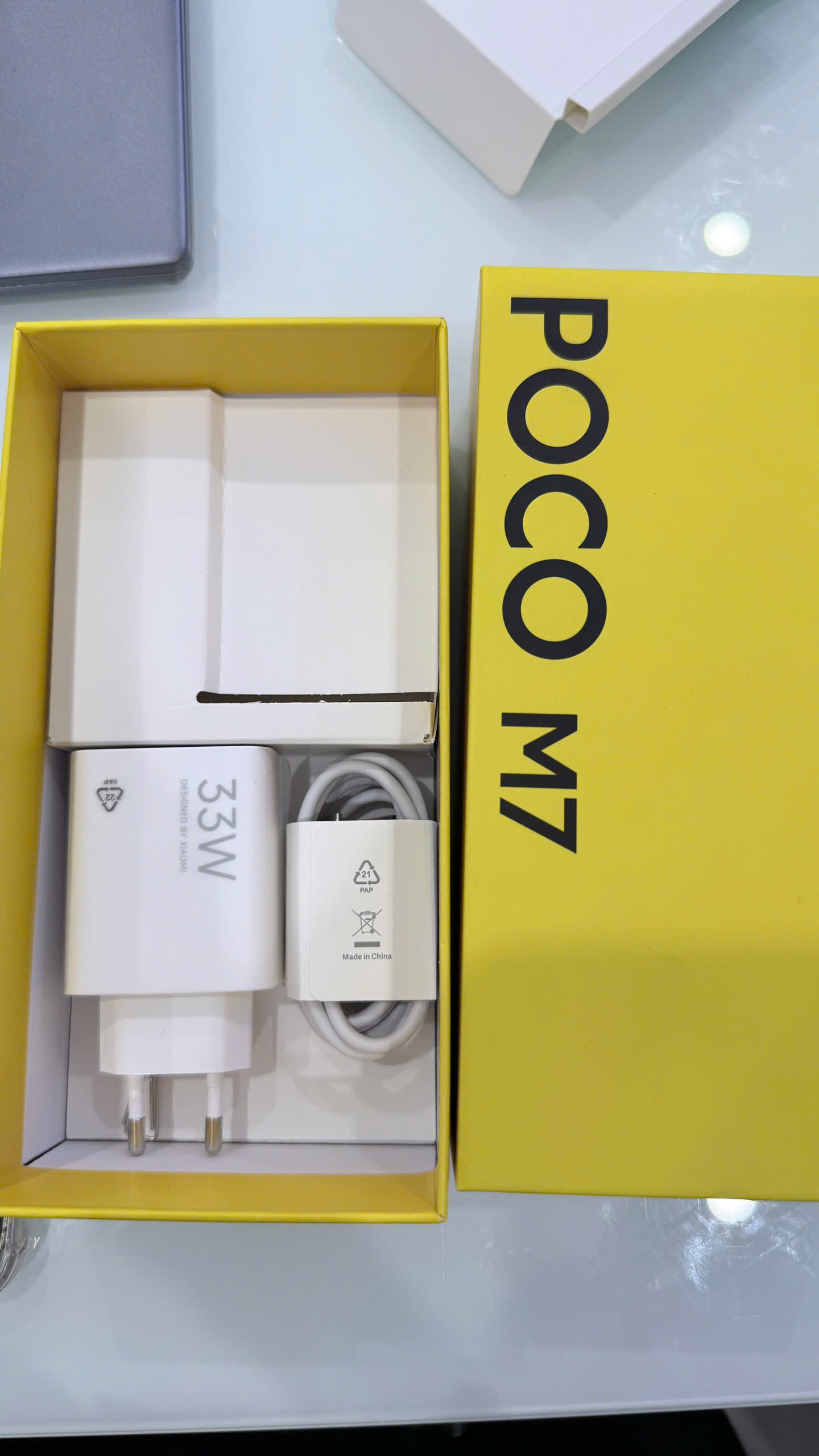 ĐIỆN THOẠI DI ĐỘNG (TEL) POCO M7 6.9"/SNAP 685/6G/128G/50MP+QVGA/8MP/7000mAh (25062PC34G)/BẠC (6932554451929) - 869286070415745 