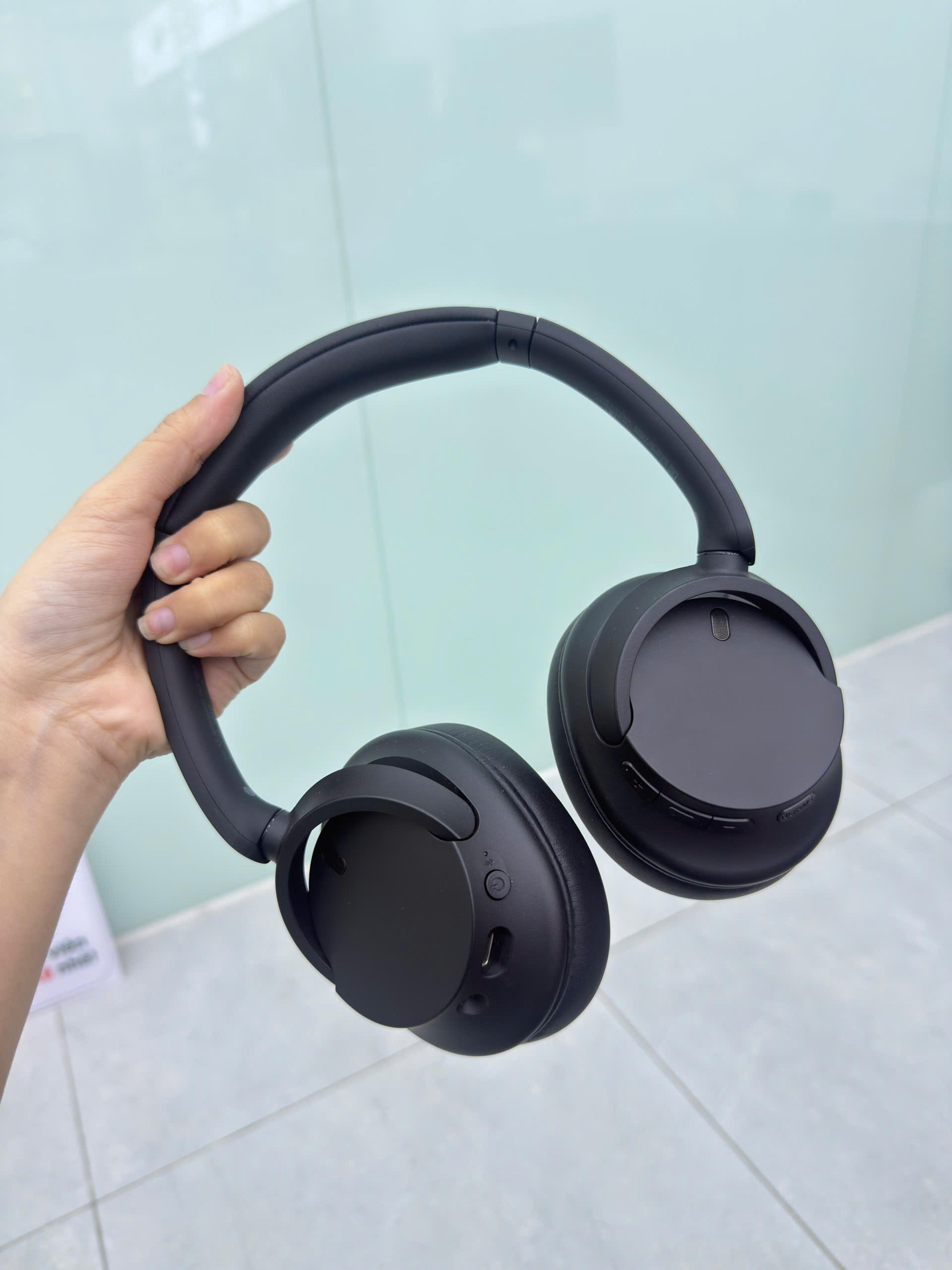Tai nghe SONY WH-CH720N/BCE - S011164893I - CH720NBCE (hàng cũ)