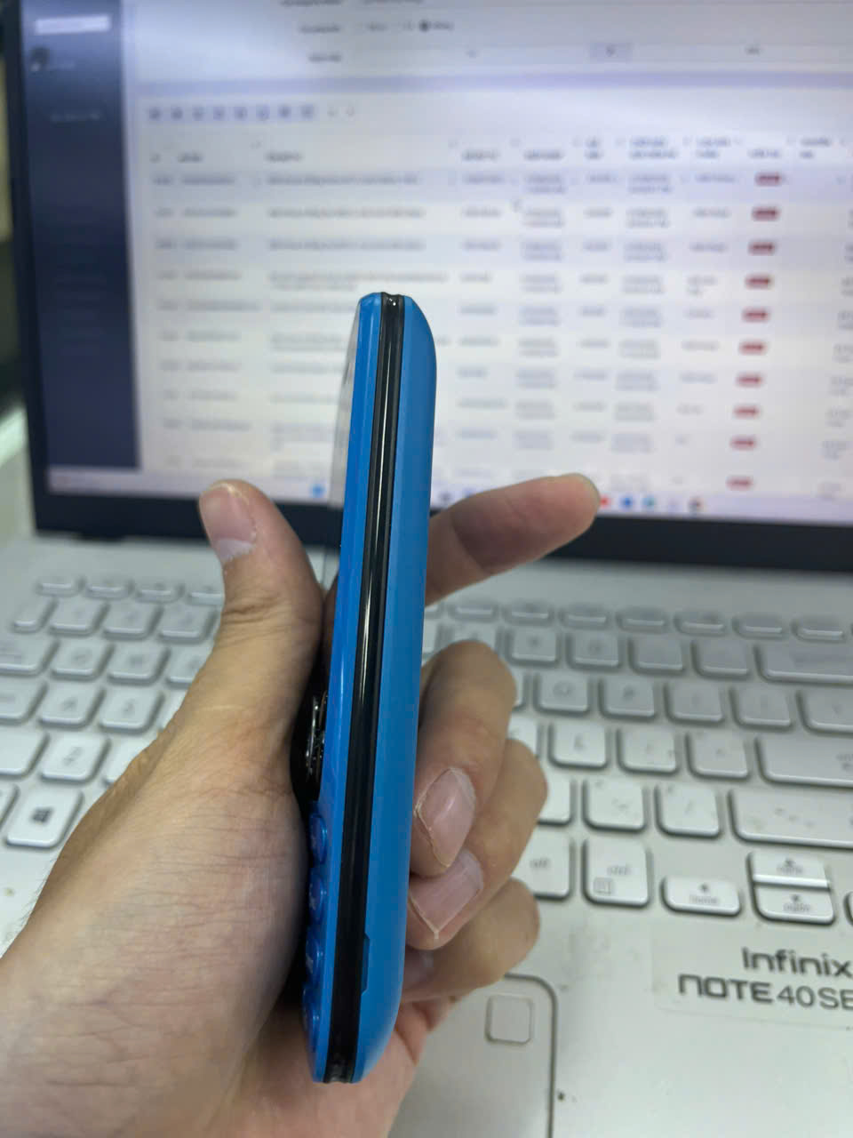 Điện thoại di động Itel it8010, màu Xanh Biển (Blue) - 355231572287482 - IT8010BLUE