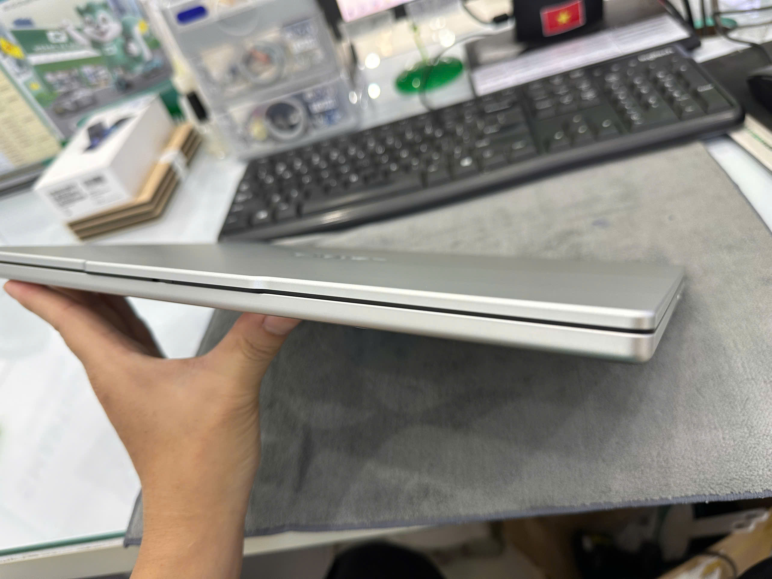 Laptop  Lenovo IdeaPad Slim 5 OLED 15ARP10, R7 7735HS, 16GB, 512GB SSD, AMD Radeon 680M, 15,1inch-TBH