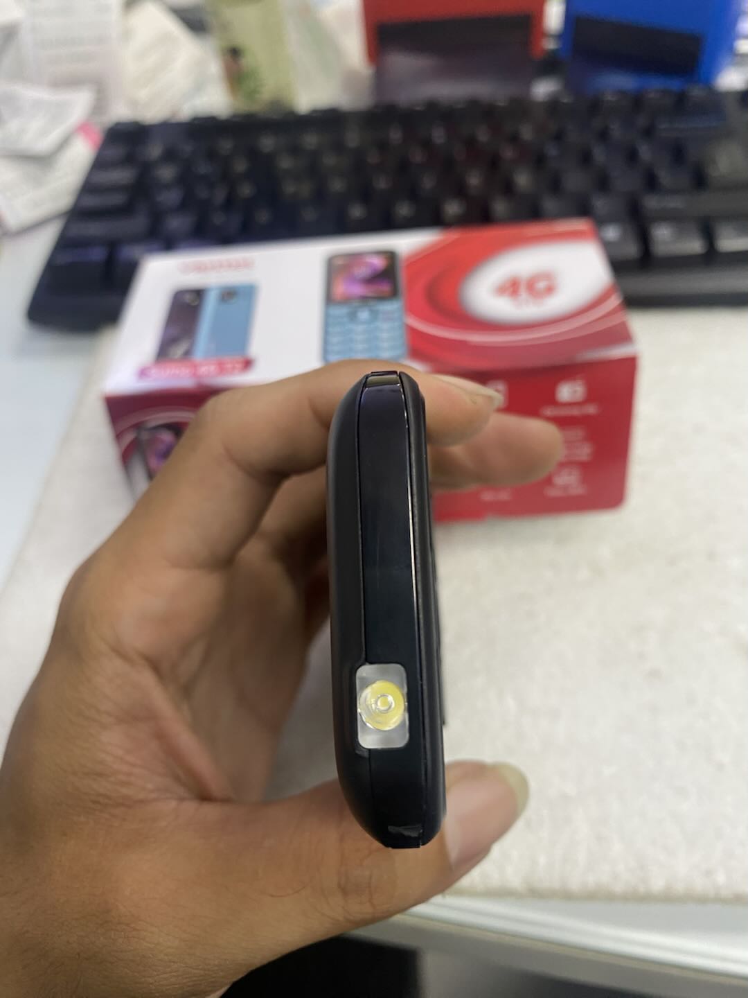 Điện thoại Viettel T2 - 4G (DÙNG MỌI LOẠI SIM) Cũ