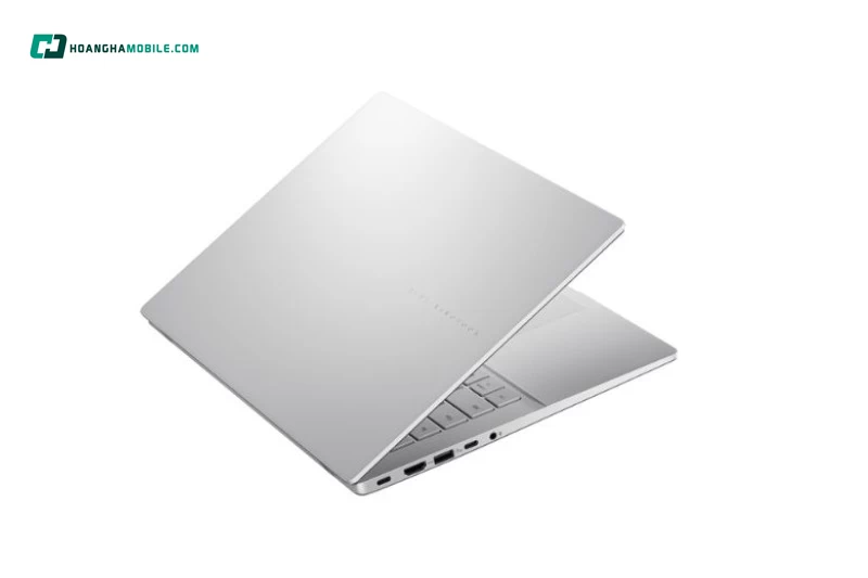 Laptop ASUS Vivobook S14 S3407VA-LY256W có trọng lượng khoảng 1.40kg và độ dày 1.59 đến 1.79cm Laptop ASUS Vivobook S14 S3407VA-LY256W có trọng lượng khoảng 1.40kg và độ dày 1.59 đến 1.79cm