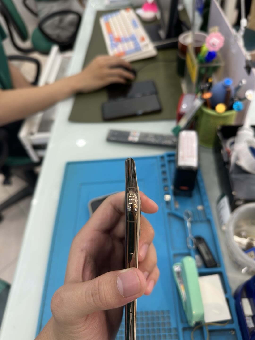 Iphone 11 Pro Max 256GB Cũ - Gold 